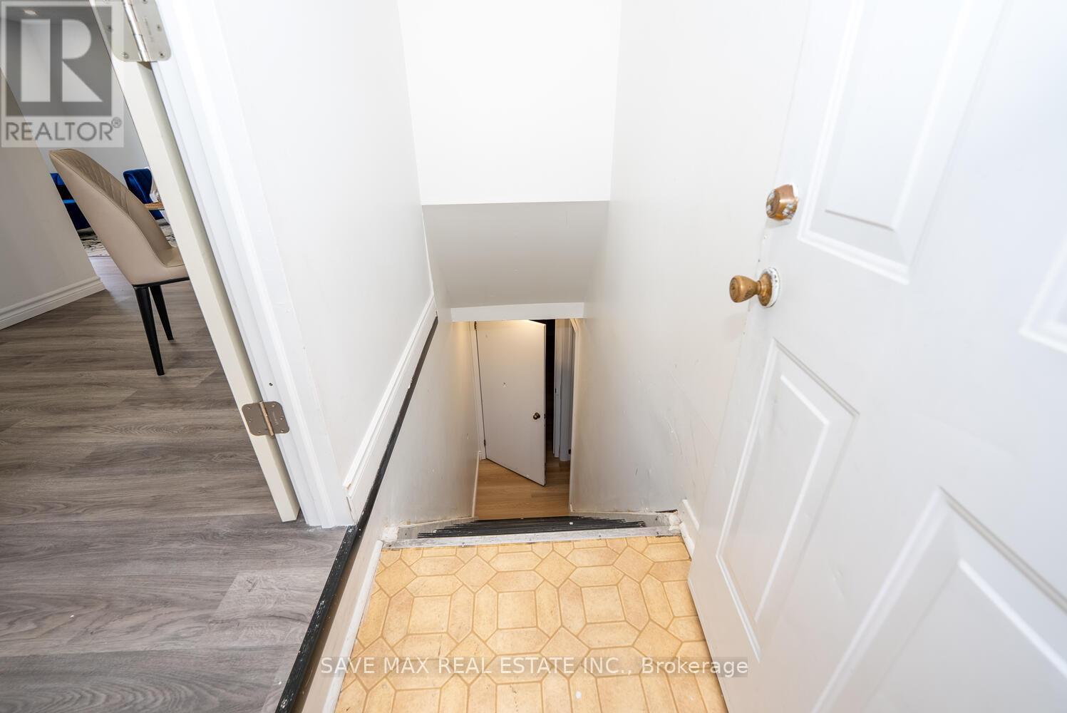 29 Renny Crescent, London South, Ontario  N6E 2C4 - Photo 27 - X12440398
