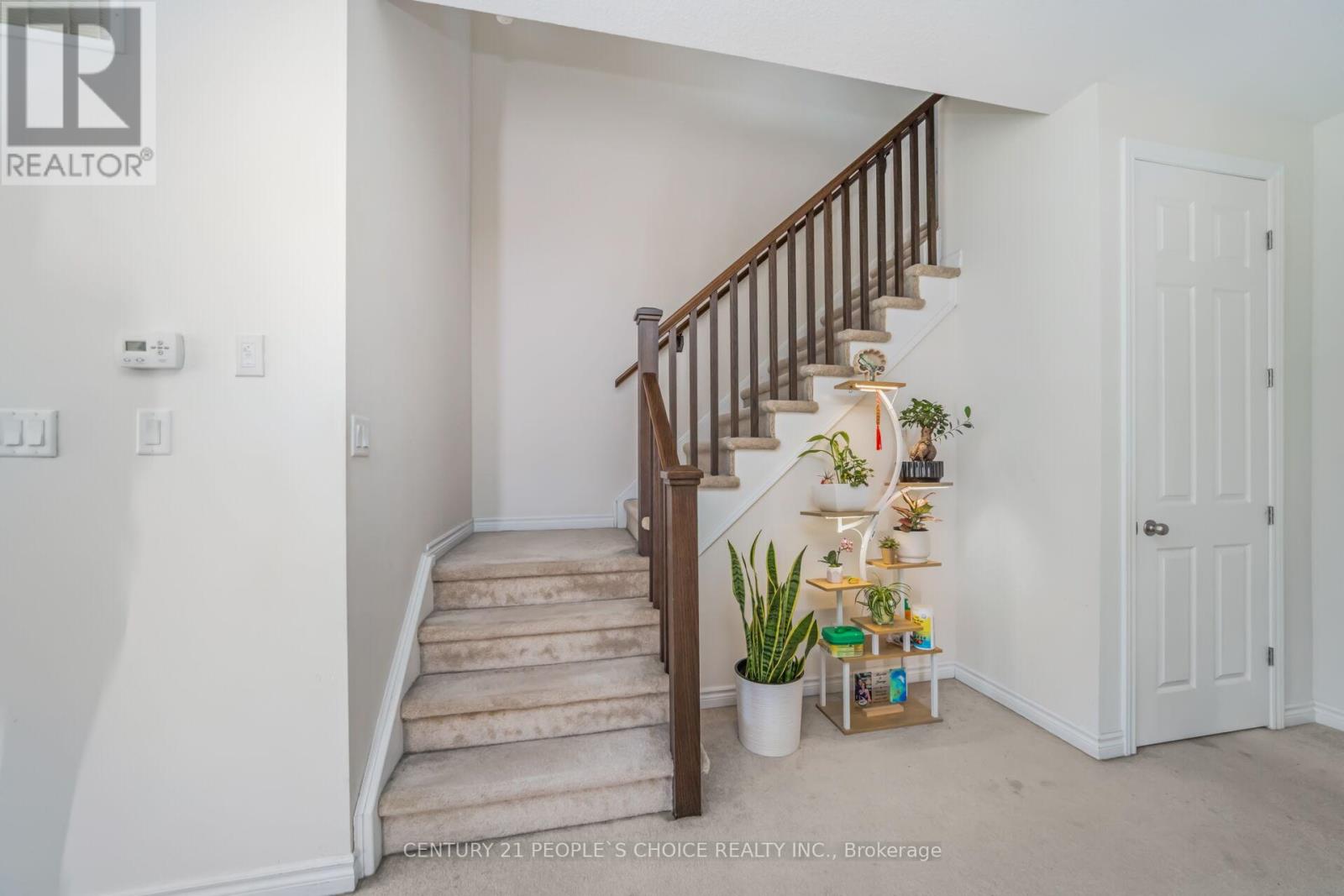 131 Steeplechase Way, Waterloo, Ontario  N2K 0E7 - Photo 18 - X12440434