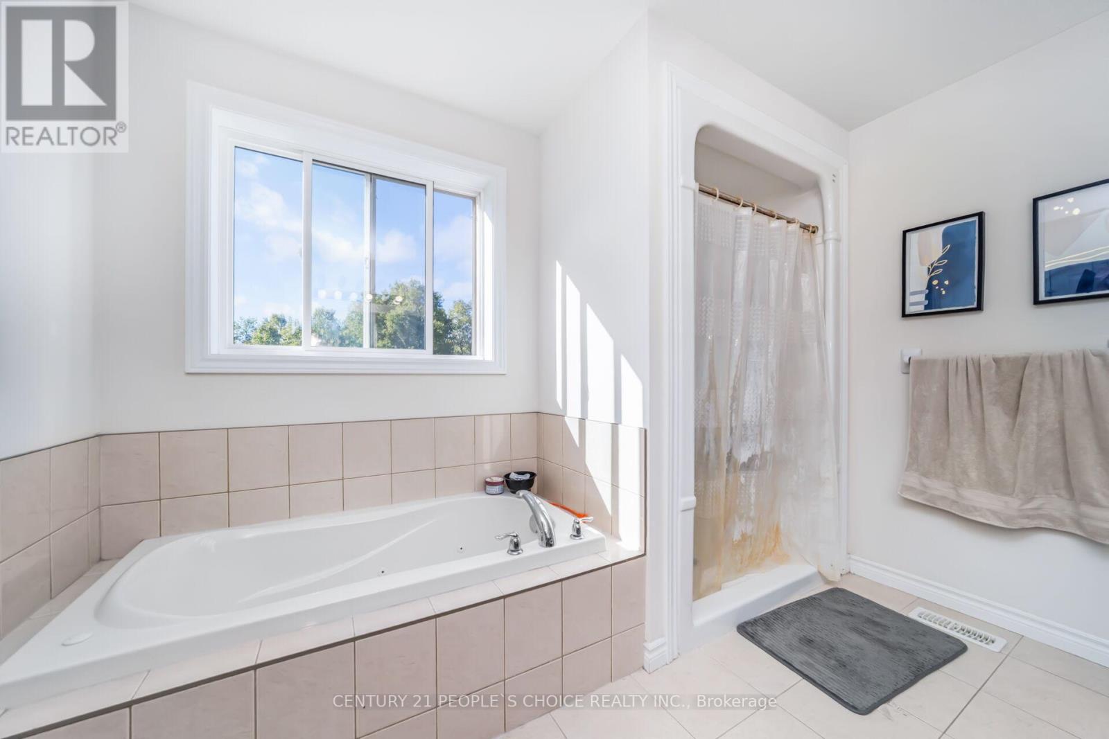 131 Steeplechase Way, Waterloo, Ontario  N2K 0E7 - Photo 25 - X12440434