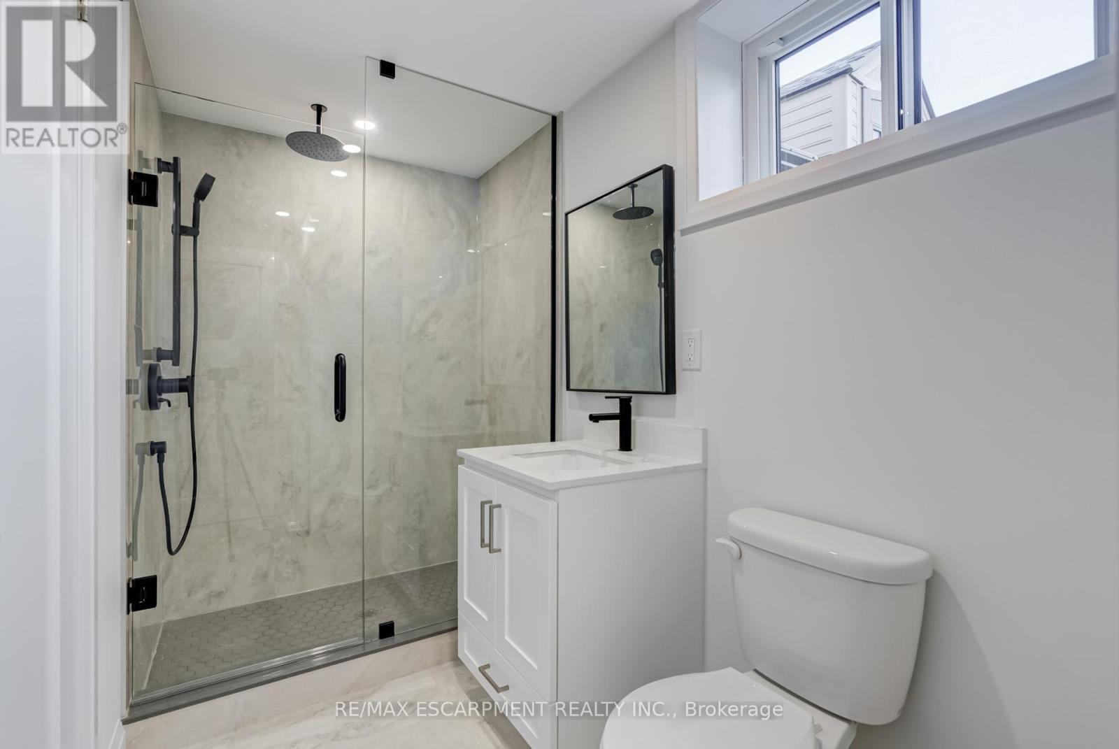 13 Skyland Drive, Hamilton, Ontario  L9A 3B9 - Photo 32 - X12440457