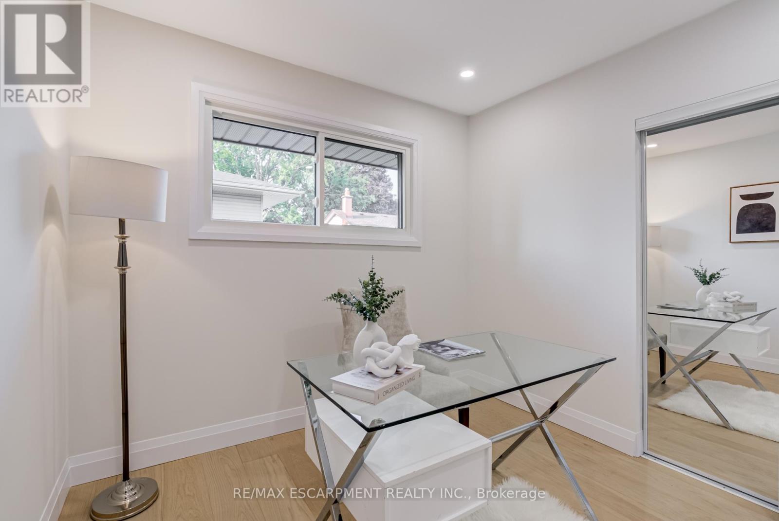 13 Skyland Drive, Hamilton, Ontario  L9A 3B9 - Photo 34 - X12440457
