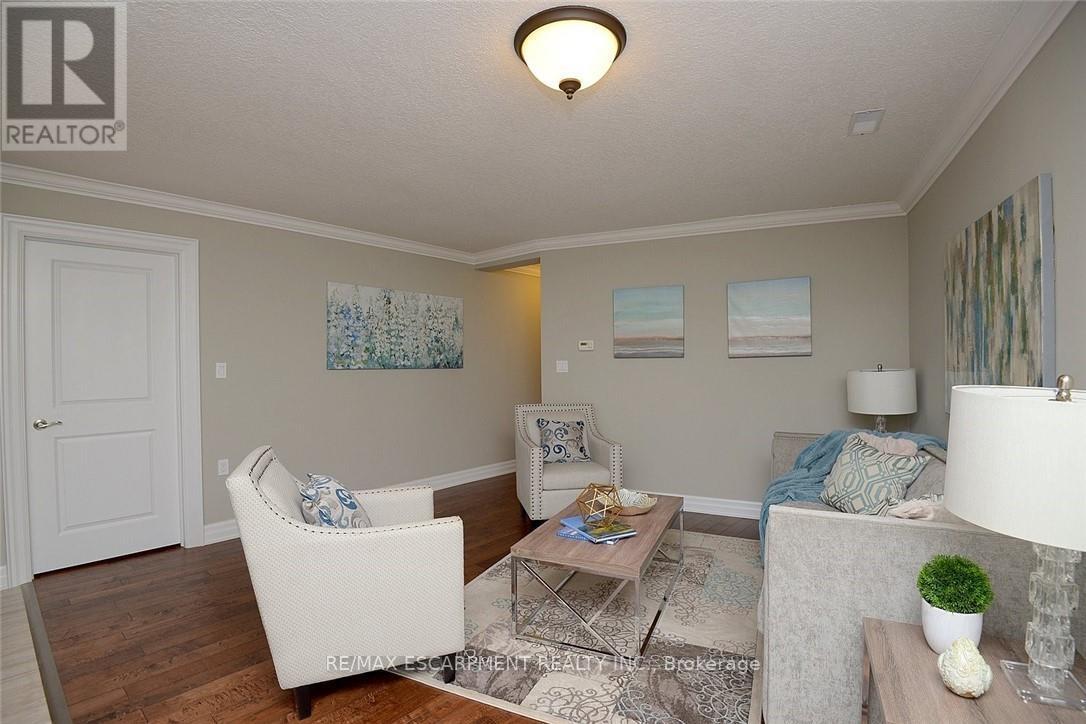 41 Sister Kern Terrace, Hamilton, Ontario  L9B 2M1 - Photo 14 - X12440481