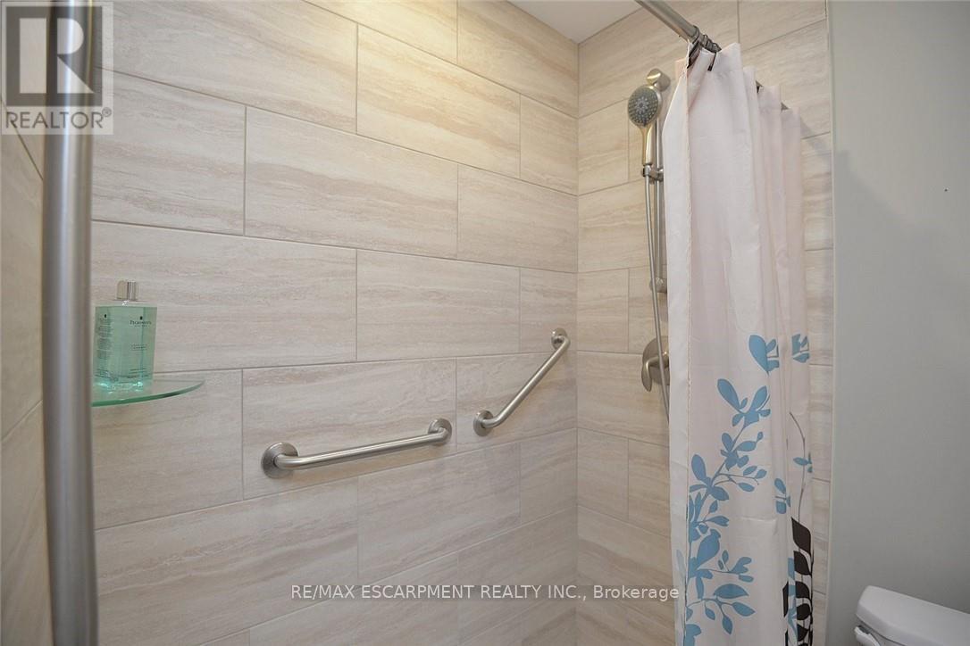 41 Sister Kern Terrace, Hamilton, Ontario  L9B 2M1 - Photo 26 - X12440481