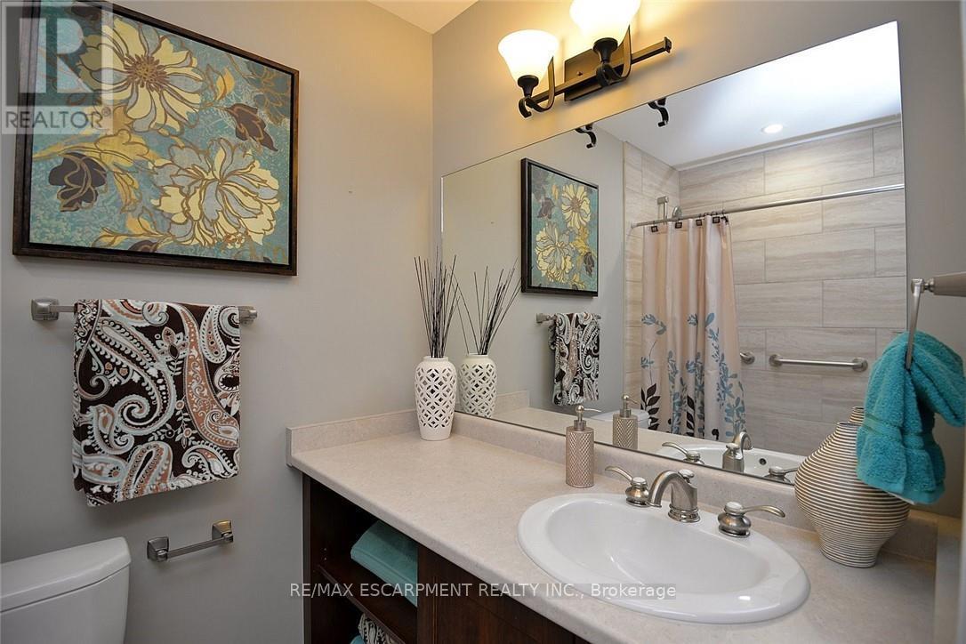 41 Sister Kern Terrace, Hamilton, Ontario  L9B 2M1 - Photo 27 - X12440481