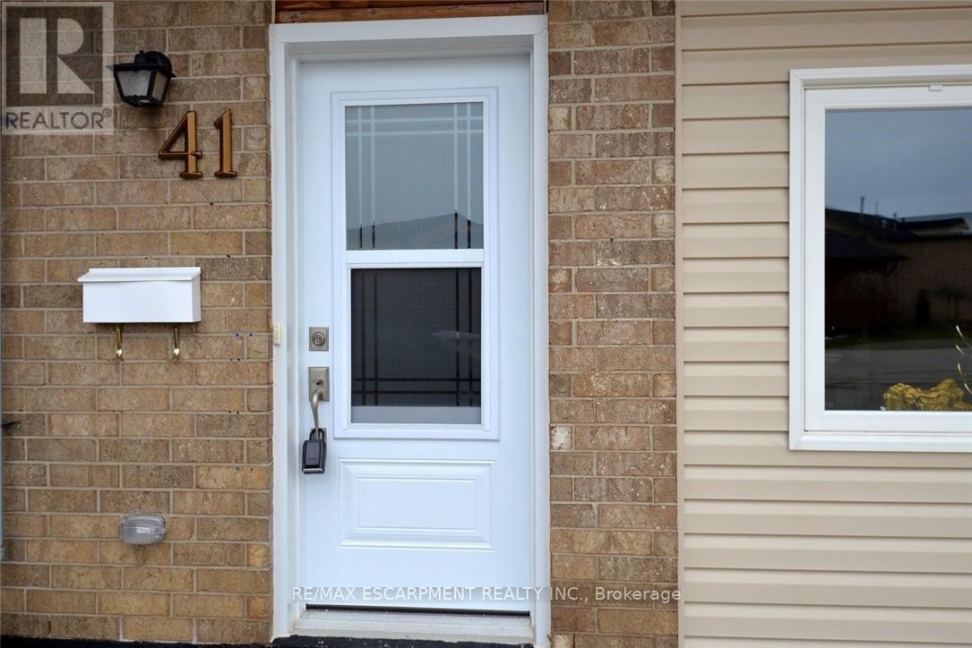 41 Sister Kern Terrace, Hamilton, Ontario  L9B 2M1 - Photo 3 - X12440481
