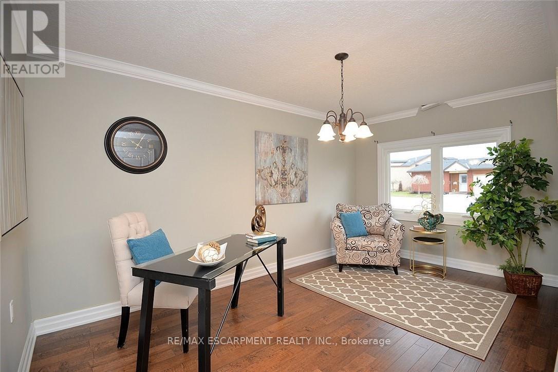 41 Sister Kern Terrace, Hamilton, Ontario  L9B 2M1 - Photo 7 - X12440481