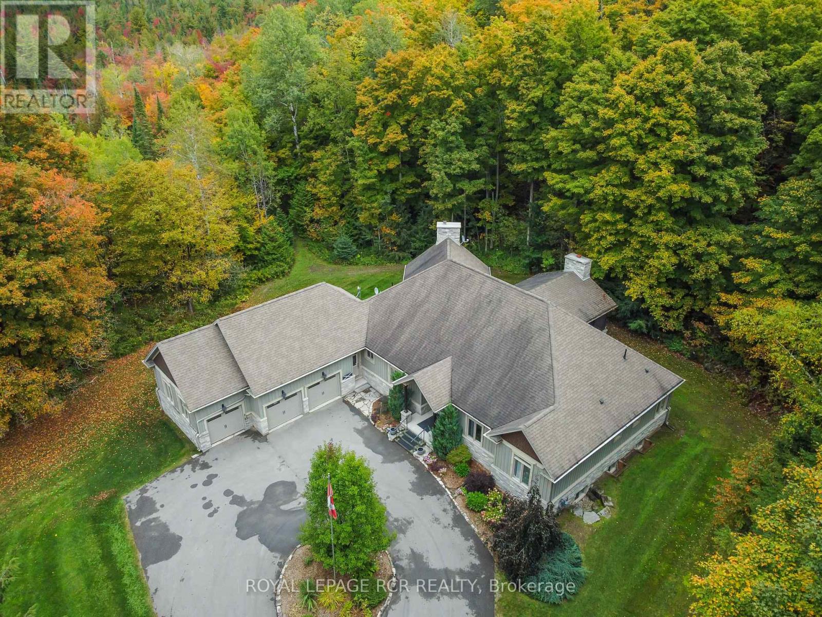9245 Wellington 124 Road, Erin, Ontario  N1H 6H7 - Photo 2 - X12440486