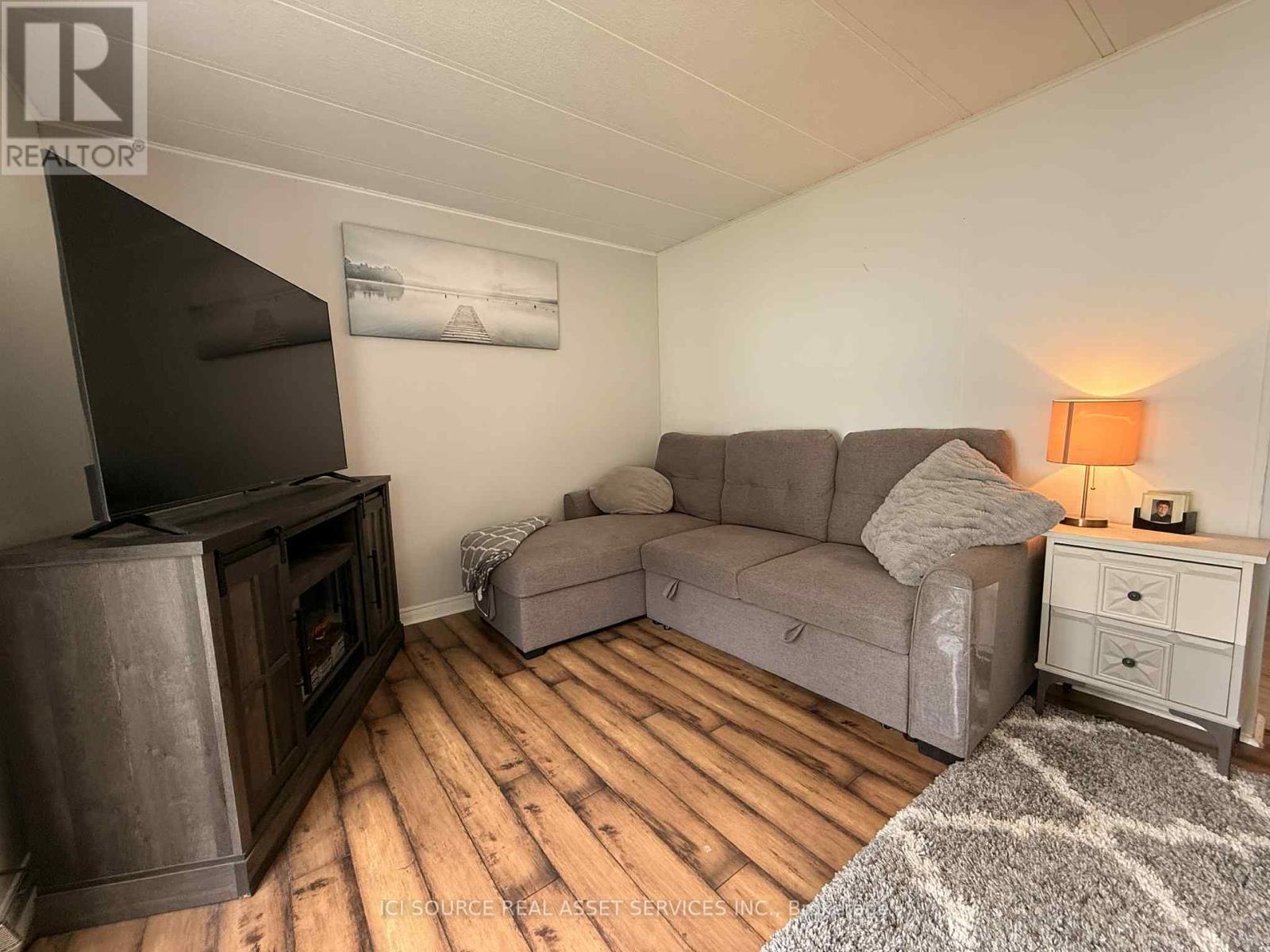 Site 13 - 580 Beaver Creek Road, Waterloo, Ontario  N2V 3Z4 - Photo 16 - X12440488
