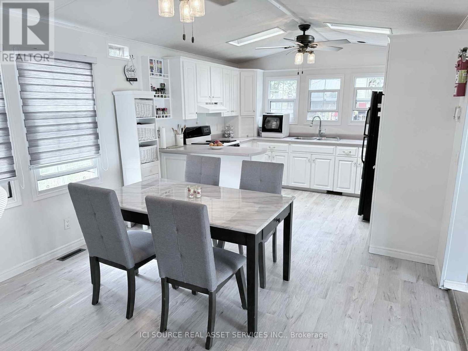 Site 13 - 580 Beaver Creek Road, Waterloo, Ontario  N2V 3Z4 - Photo 9 - X12440488