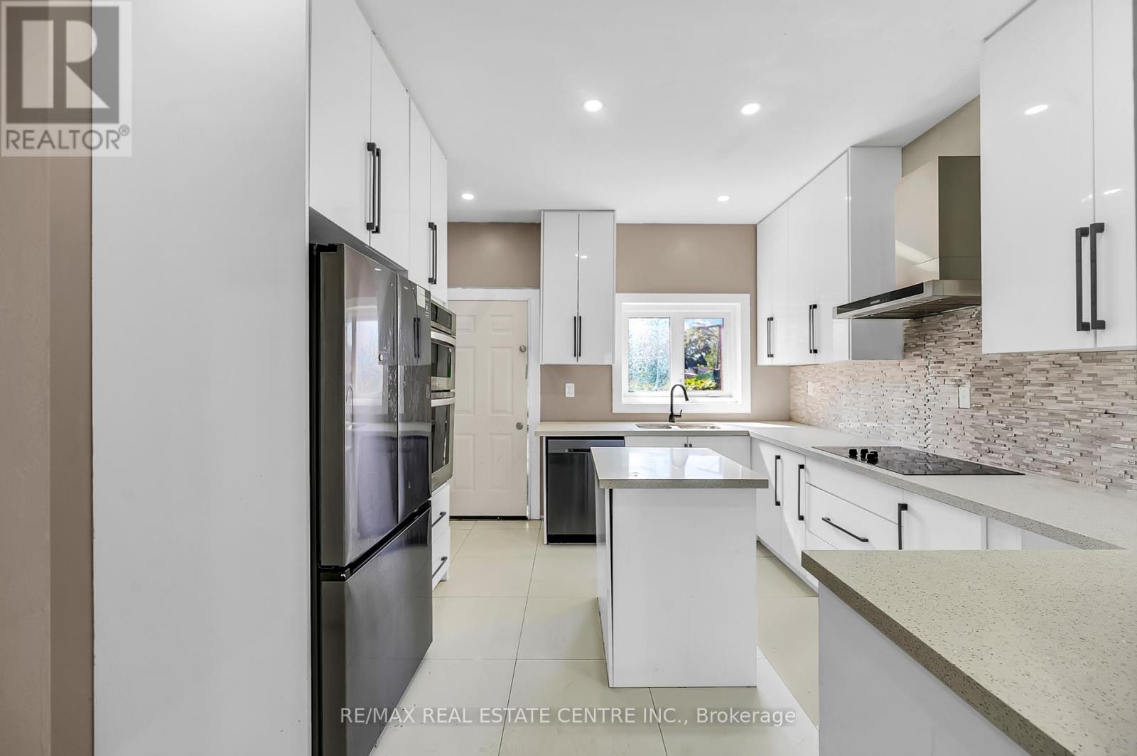 334 Cannon Street E, Hamilton, Ontario  L8L 2B9 - Photo 10 - X12440493