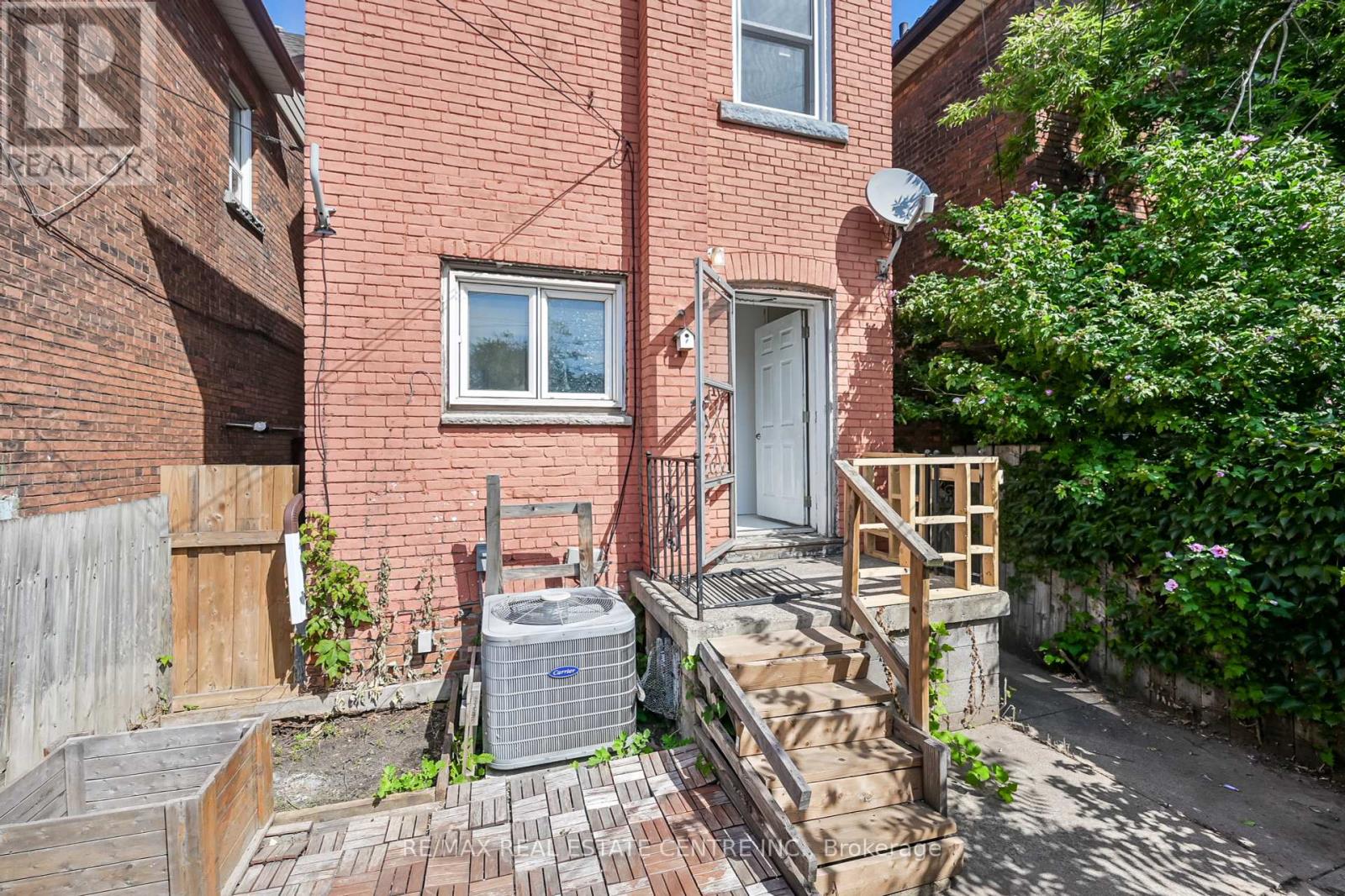 334 Cannon Street E, Hamilton, Ontario  L8L 2B9 - Photo 36 - X12440493