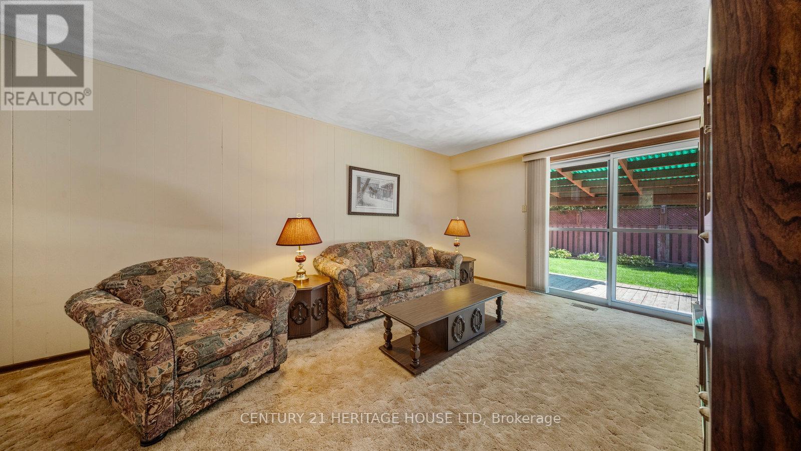 15 Acorn Lane, Brantford, Ontario  N3R 3P3 - Photo 12 - X12440508