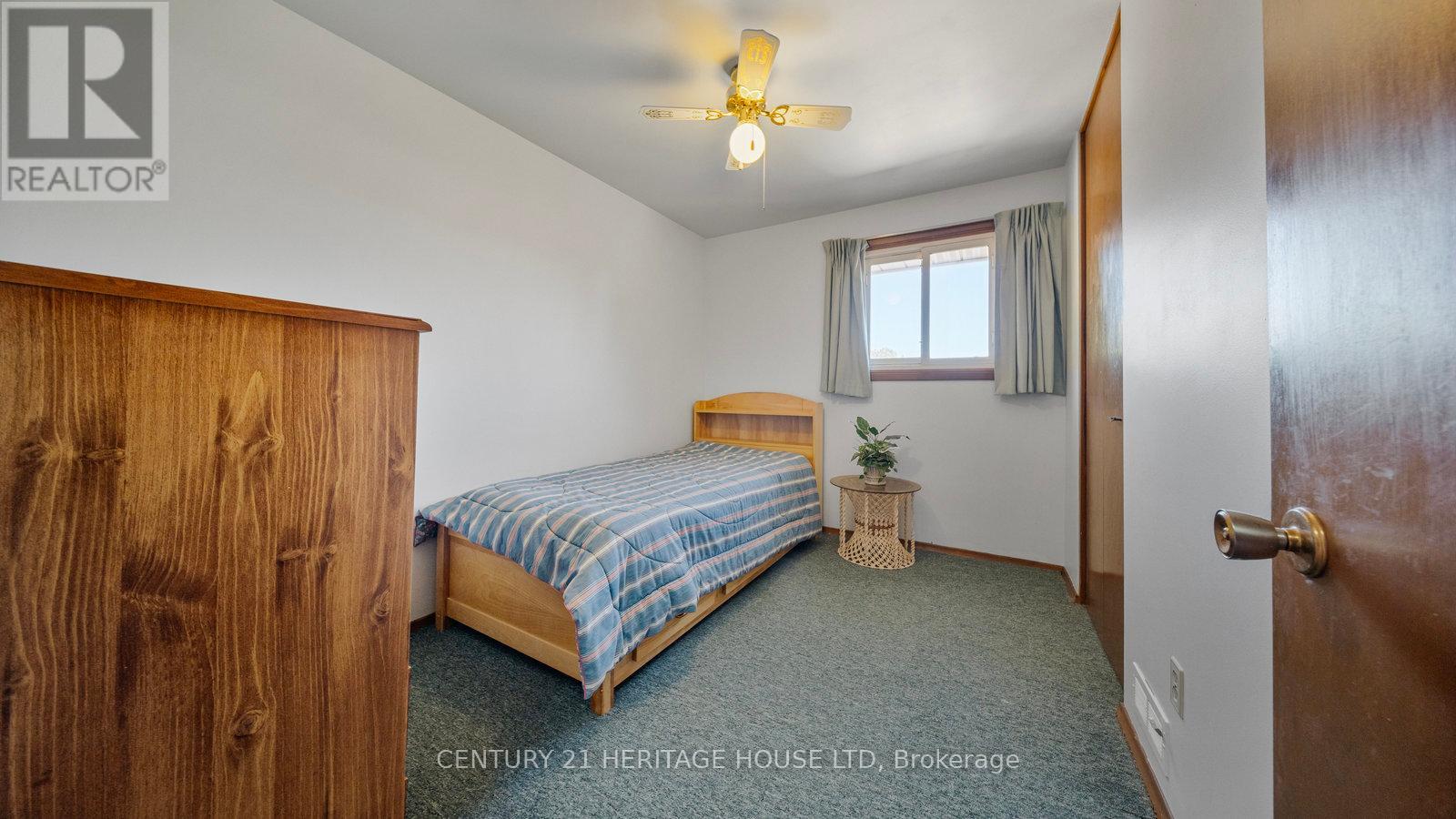 15 Acorn Lane, Brantford, Ontario  N3R 3P3 - Photo 25 - X12440508