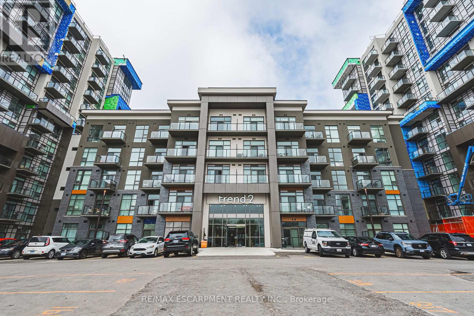 327 - 460 Dundas Street E, Hamilton, Ontario  L0K 1A0 - Photo 2 - X12440527