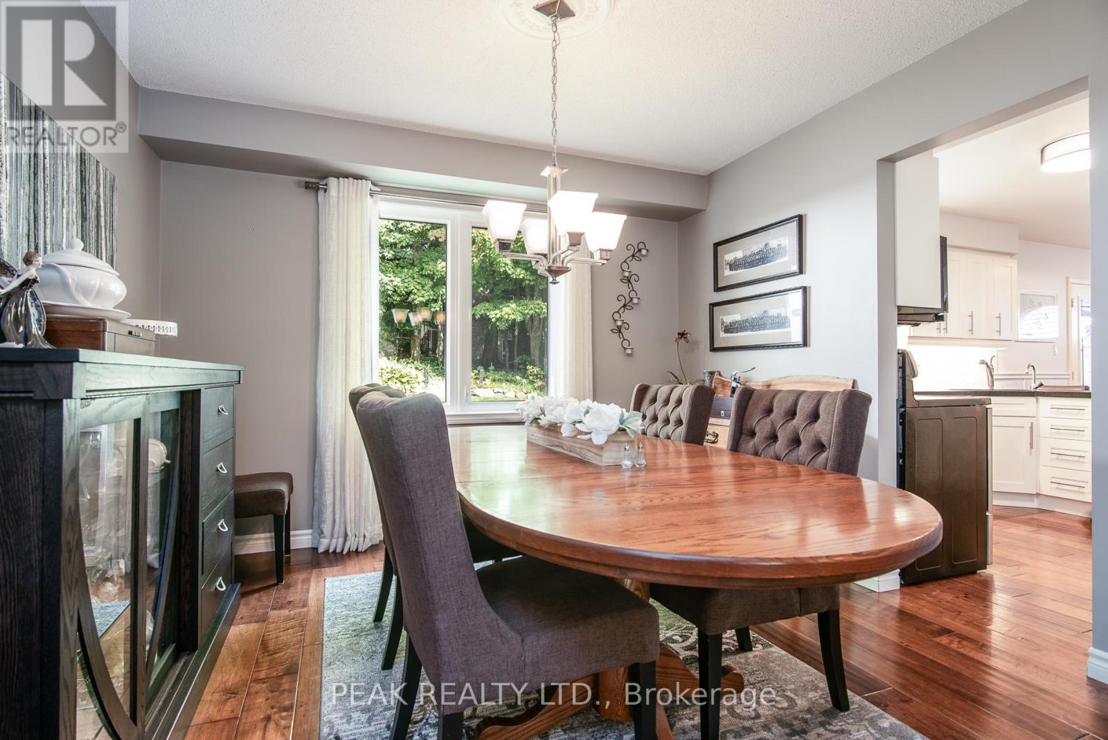 500 Foxhill Place, Waterloo, Ontario  N2T 1X7 - Photo 10 - X12440566