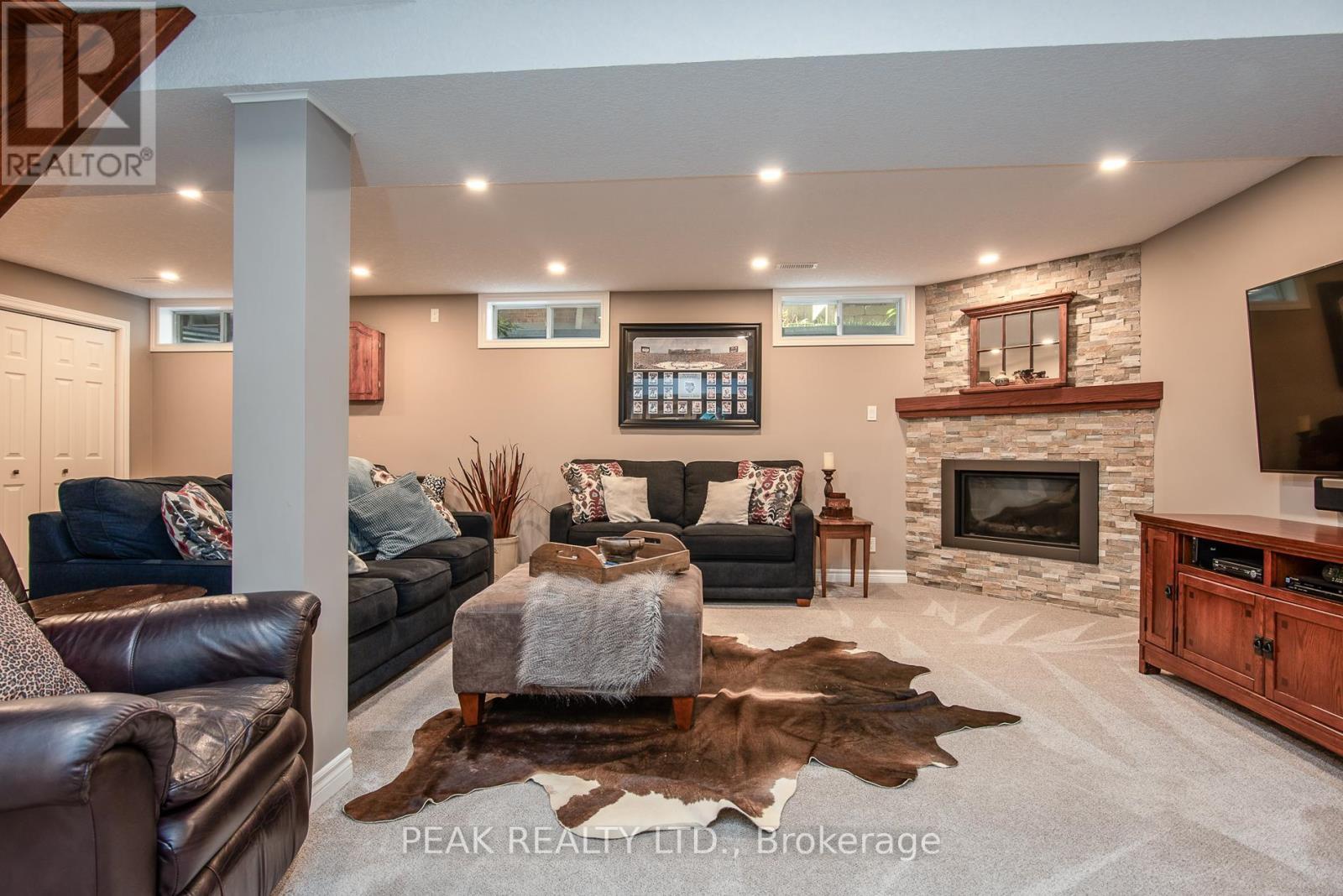 500 Foxhill Place, Waterloo, Ontario  N2T 1X7 - Photo 31 - X12440566