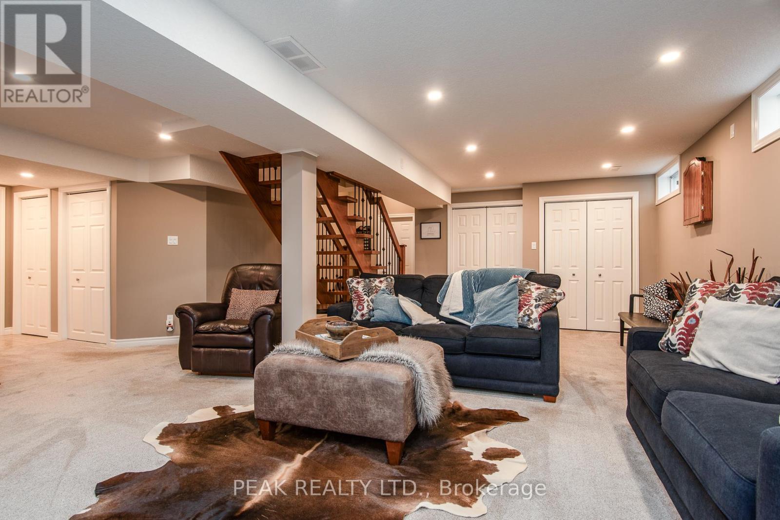 500 Foxhill Place, Waterloo, Ontario  N2T 1X7 - Photo 33 - X12440566