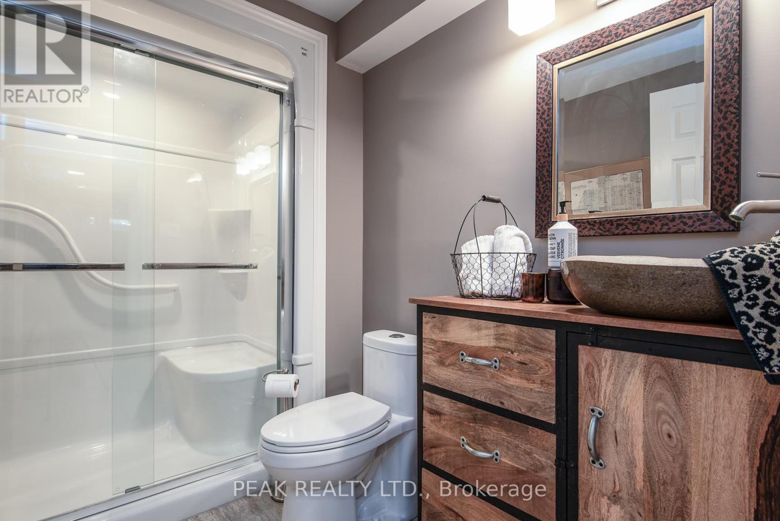 500 Foxhill Place, Waterloo, Ontario  N2T 1X7 - Photo 35 - X12440566