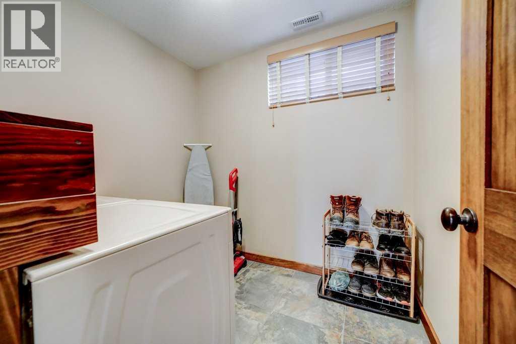 79 Ironstone Drive, Coleman, Alberta  T0M 0M0 - Photo 5 - A2251148