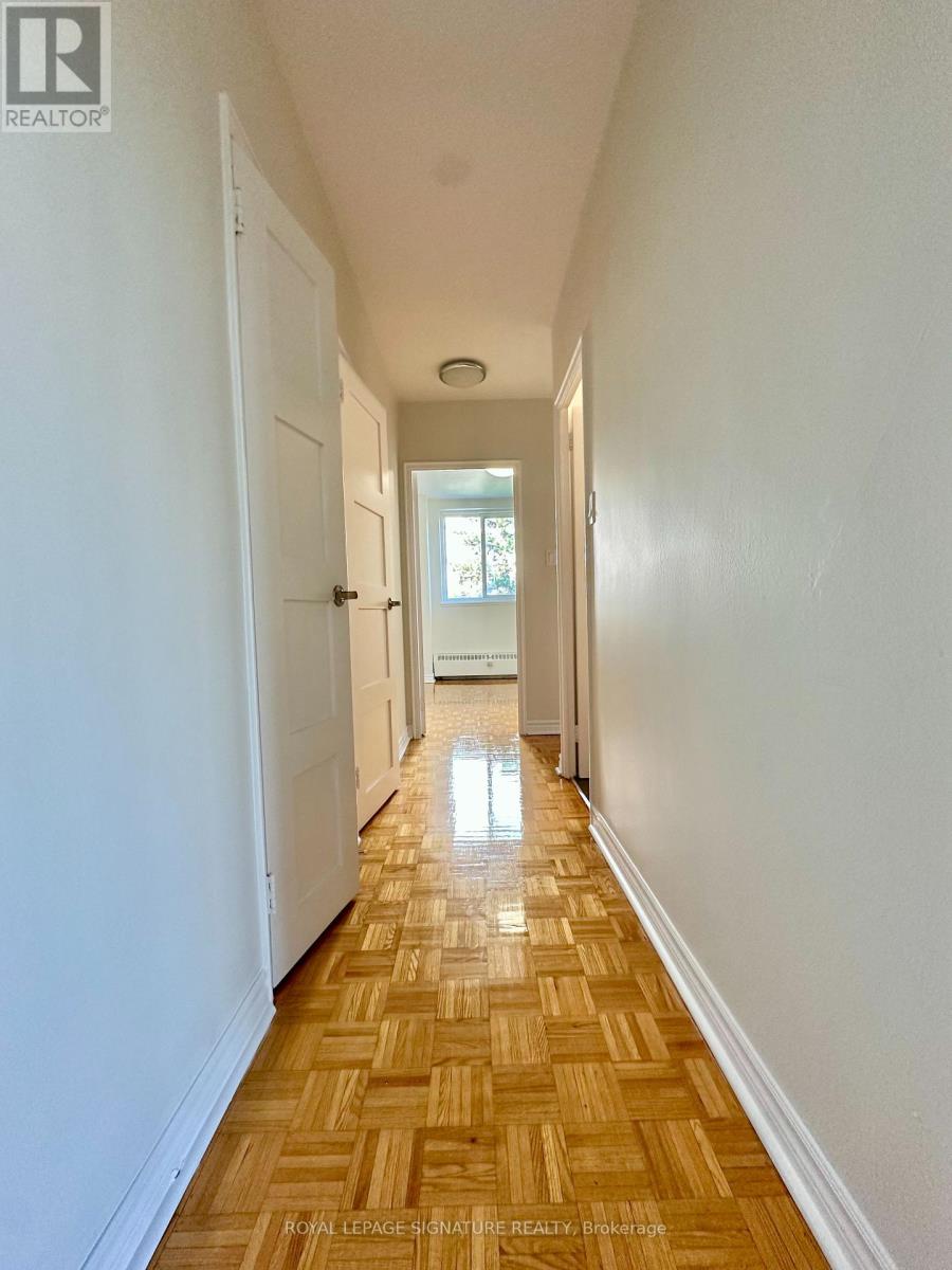 414 - 10 Shallmar Boulevard, Toronto, Ontario  M5N 1J4 - Photo 7 - C12440607