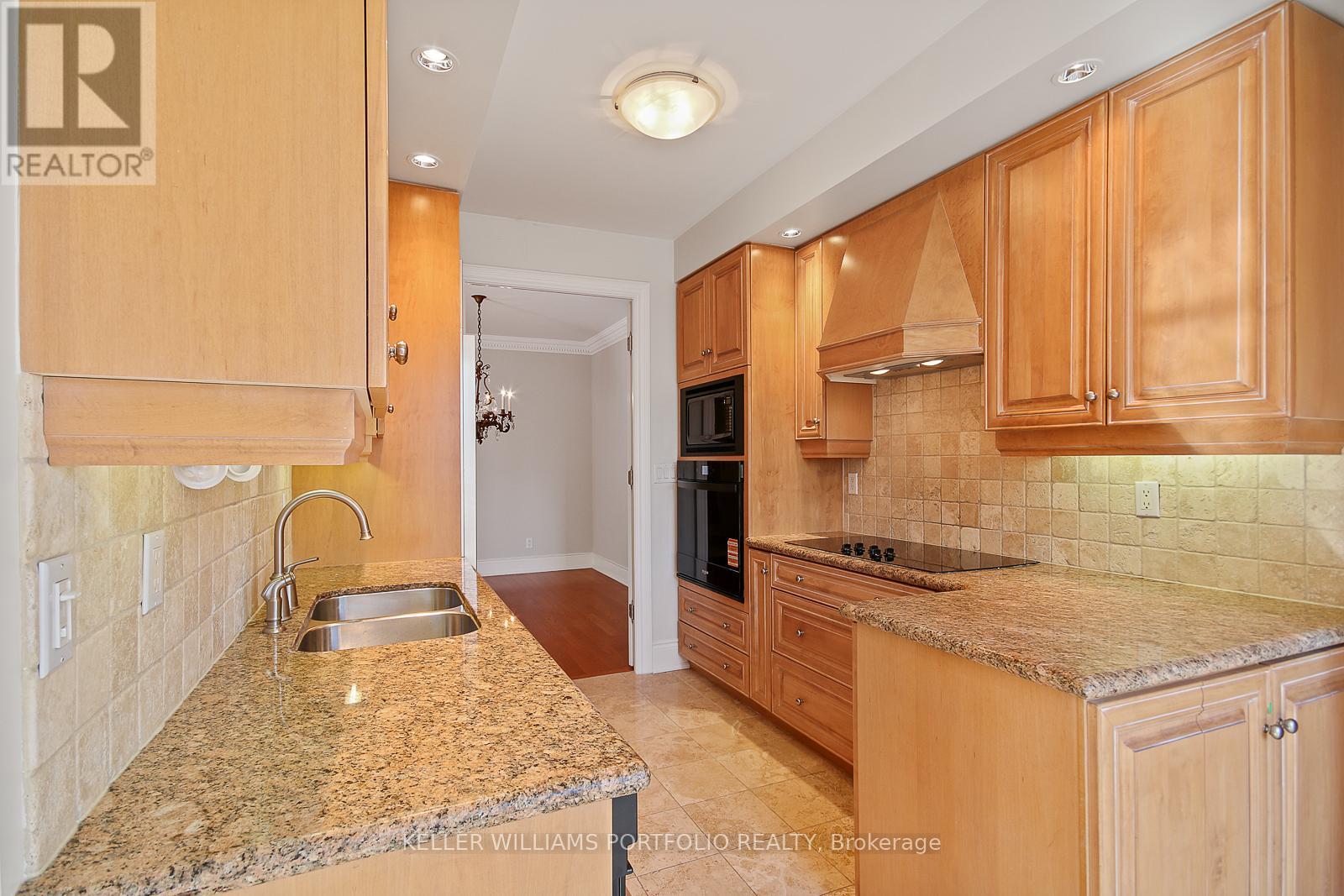 1003 - 10 Bellair Street, Toronto, Ontario  M5R 3T8 - Photo 14 - C12440609