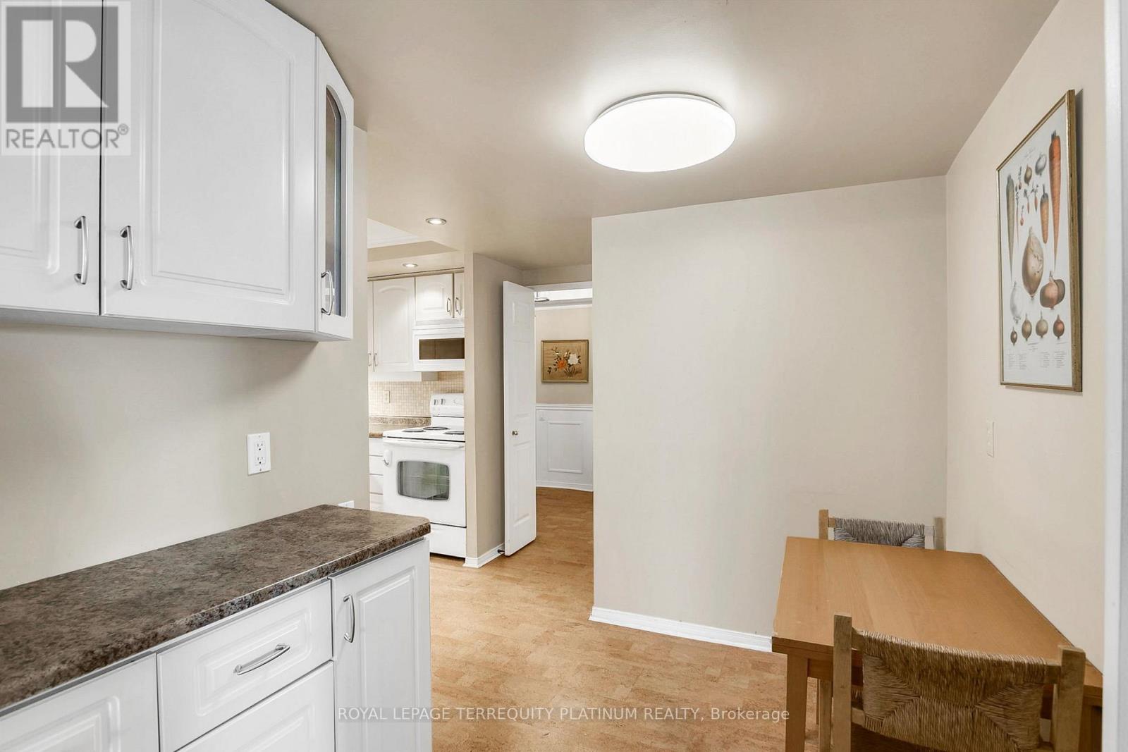 1202 - 3 Concorde Place, Toronto, Ontario  M3C 3K7 - Photo 12 - C12440636