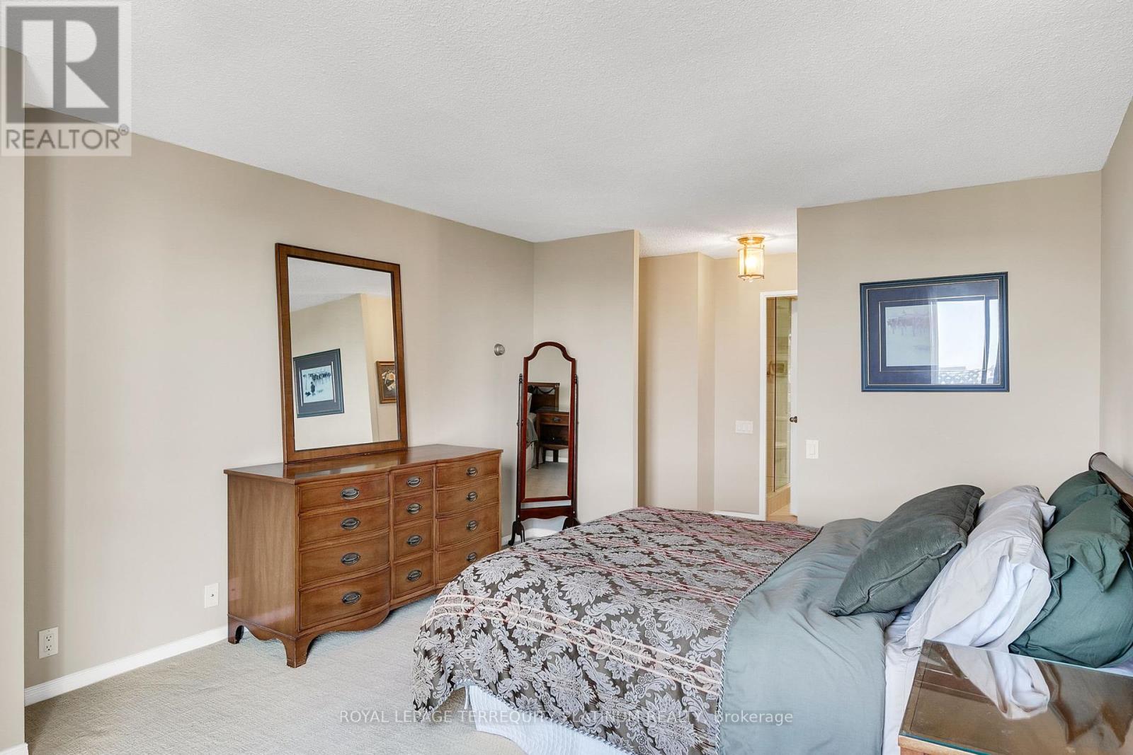 1202 - 3 Concorde Place, Toronto, Ontario  M3C 3K7 - Photo 15 - C12440636