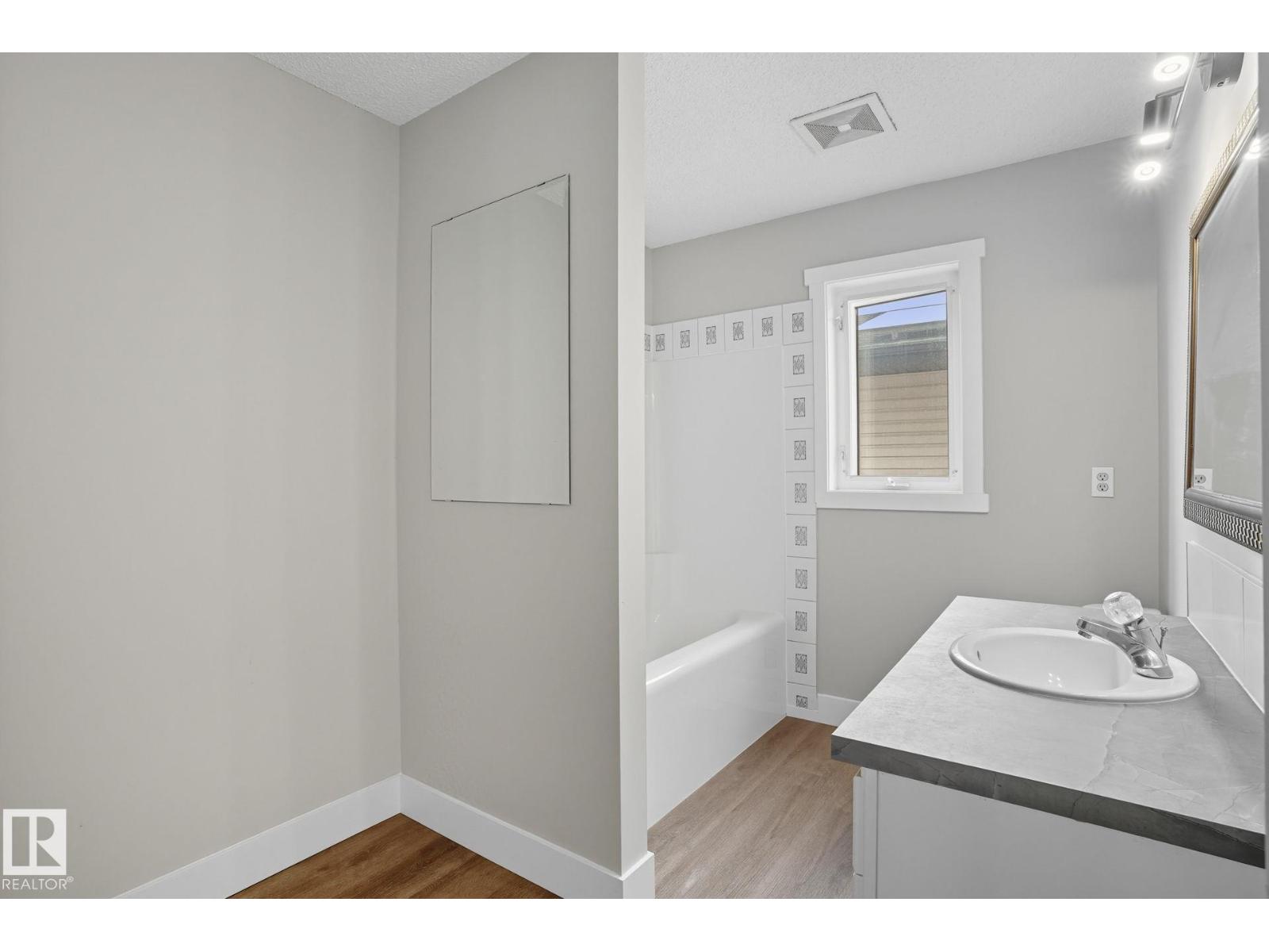 13327 155 Av Nw, Edmonton, Alberta  T6V 0B8 - Photo 18 - E4460439