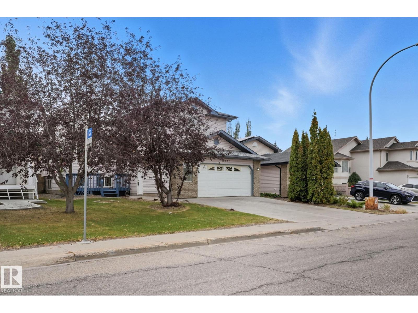 13327 155 Av Nw, Edmonton, Alberta  T6V 0B8 - Photo 2 - E4460439