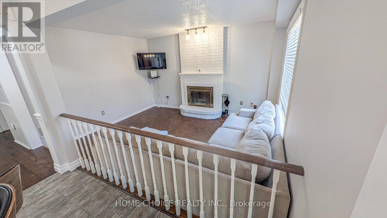 27 Doncaster Crescent, Clarington, Ontario  L1B 1E8 - Photo 9 - E12440620