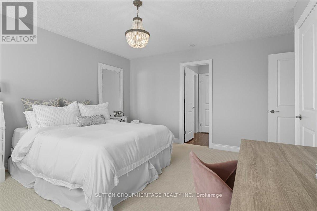 22 Glengowan Street, Whitby, Ontario  L1R 0K9 - Photo 21 - E12440648