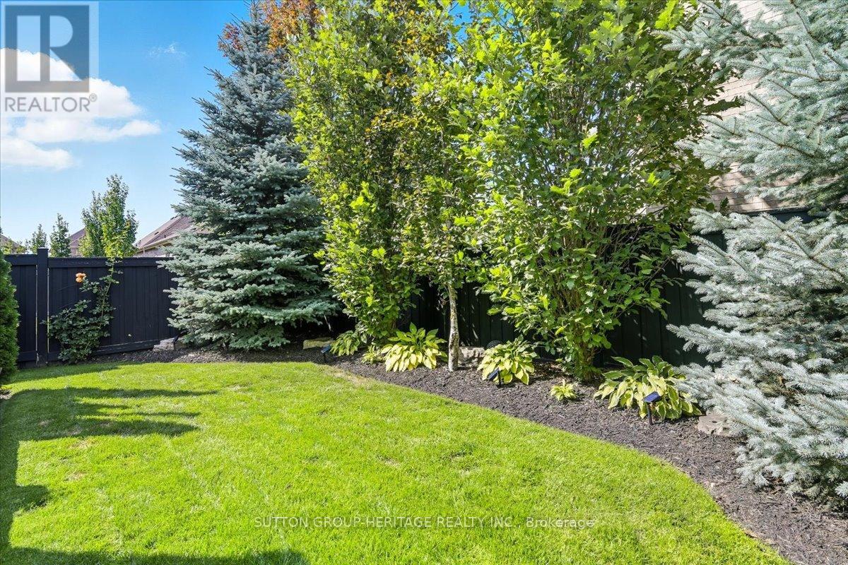 22 Glengowan Street, Whitby, Ontario  L1R 0K9 - Photo 35 - E12440648