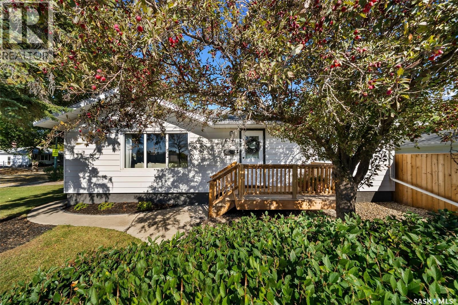 634 Douglas Avenue E, Regina, Saskatchewan  S4N 1J1 - Photo 2 - SK019919