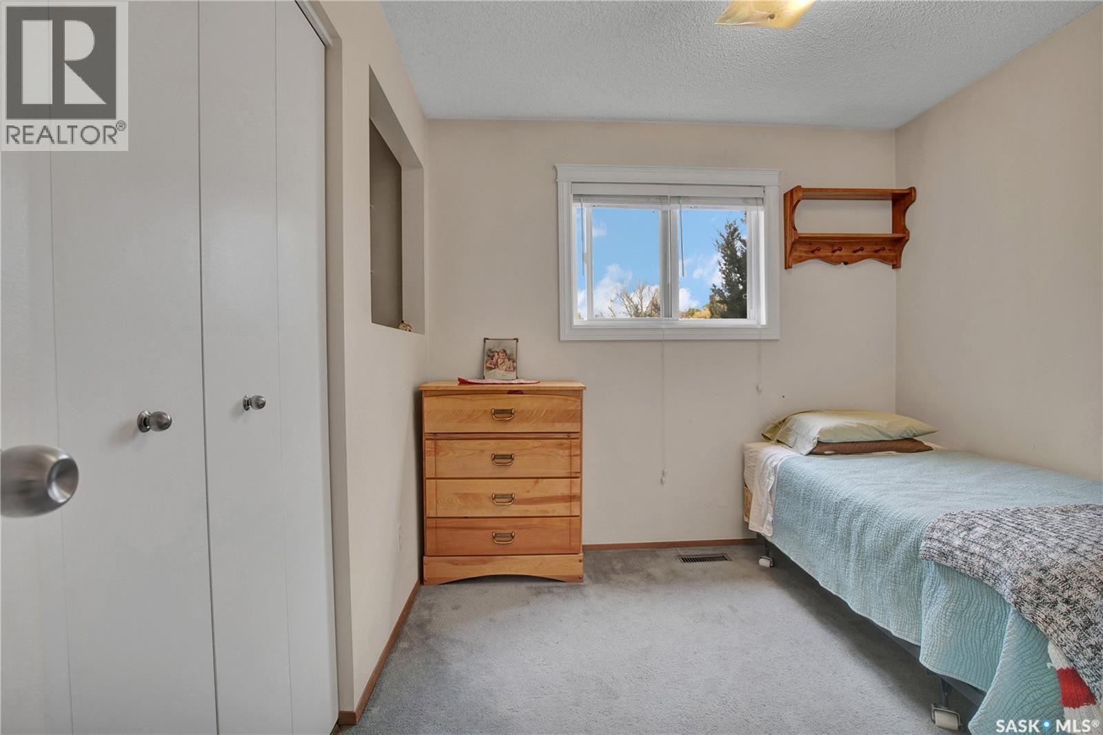 426 4th Avenue N, Martensville, Saskatchewan  S0K 2T2 - Photo 13 - SK019864