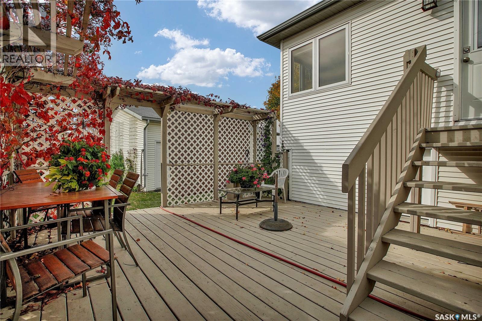 426 4th Avenue N, Martensville, Saskatchewan  S0K 2T2 - Photo 24 - SK019864