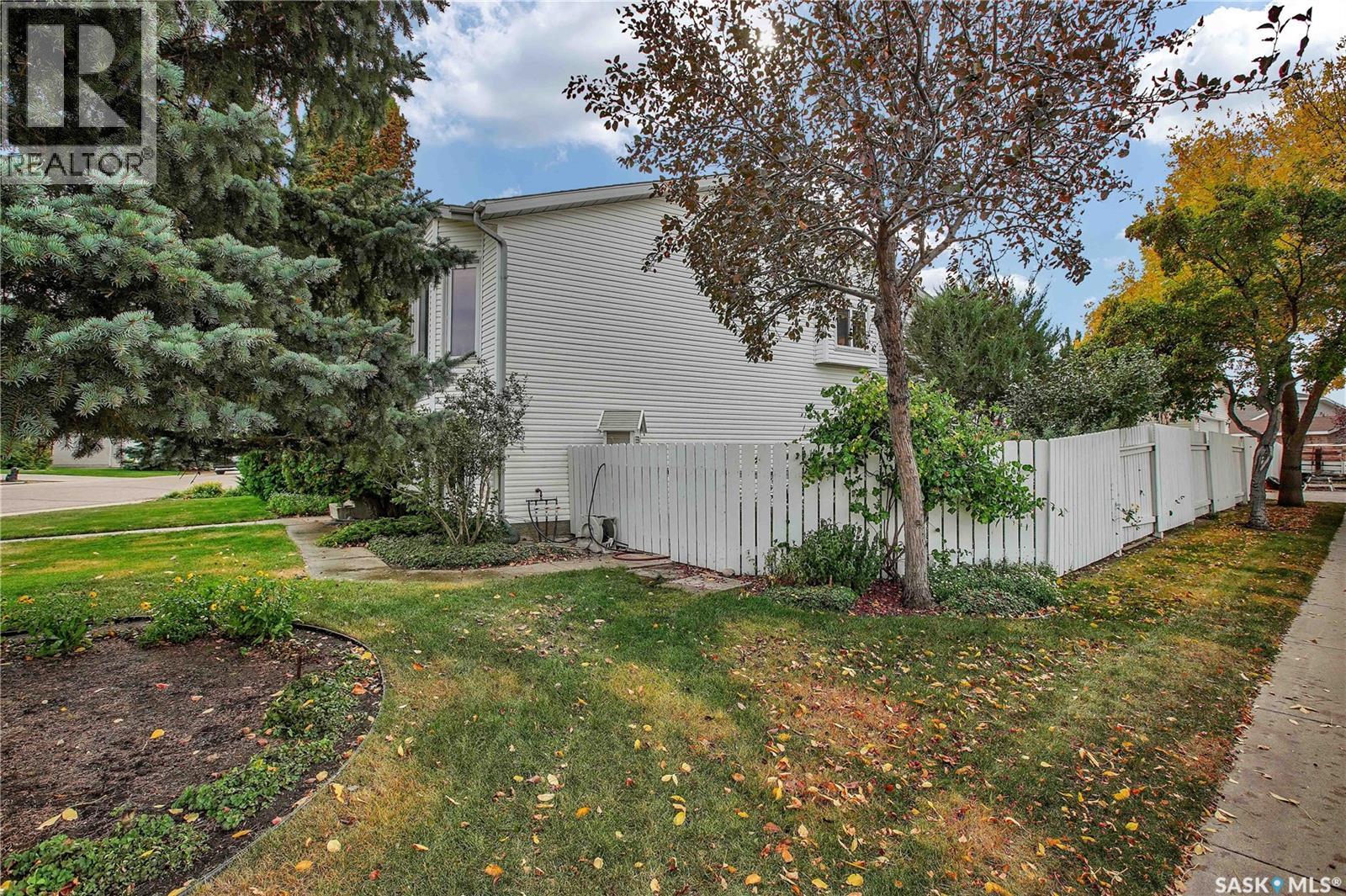 426 4th Avenue N, Martensville, Saskatchewan  S0K 2T2 - Photo 27 - SK019864