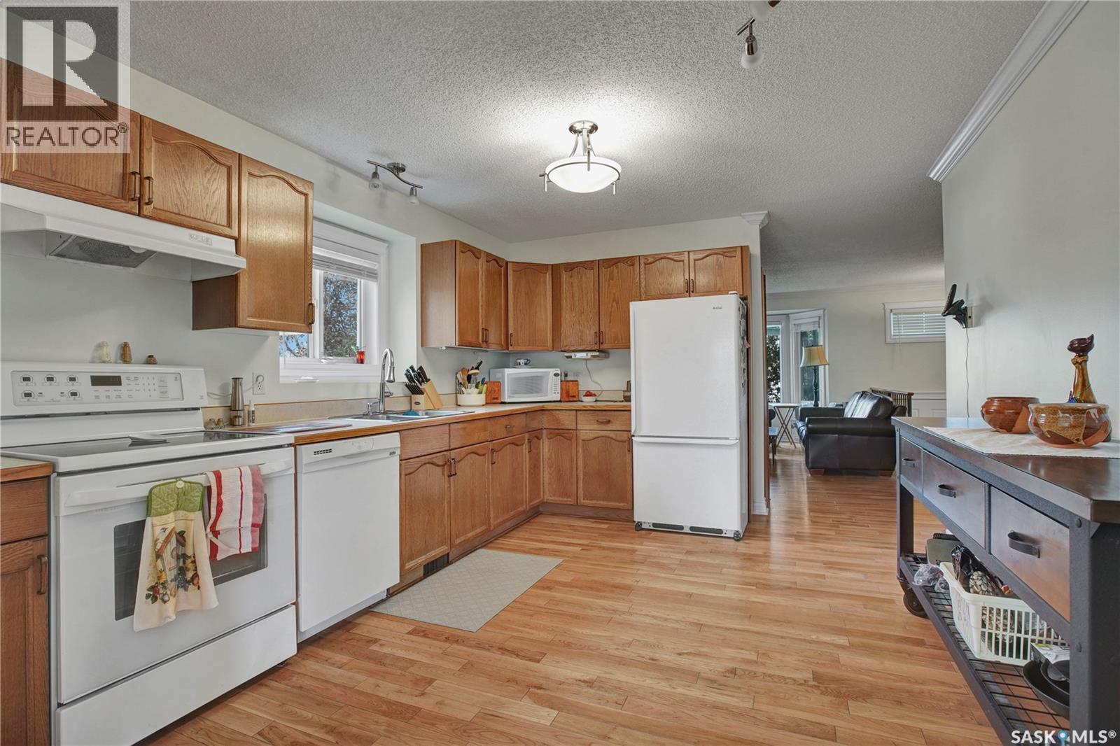 426 4th Avenue N, Martensville, Saskatchewan  S0K 2T2 - Photo 7 - SK019864