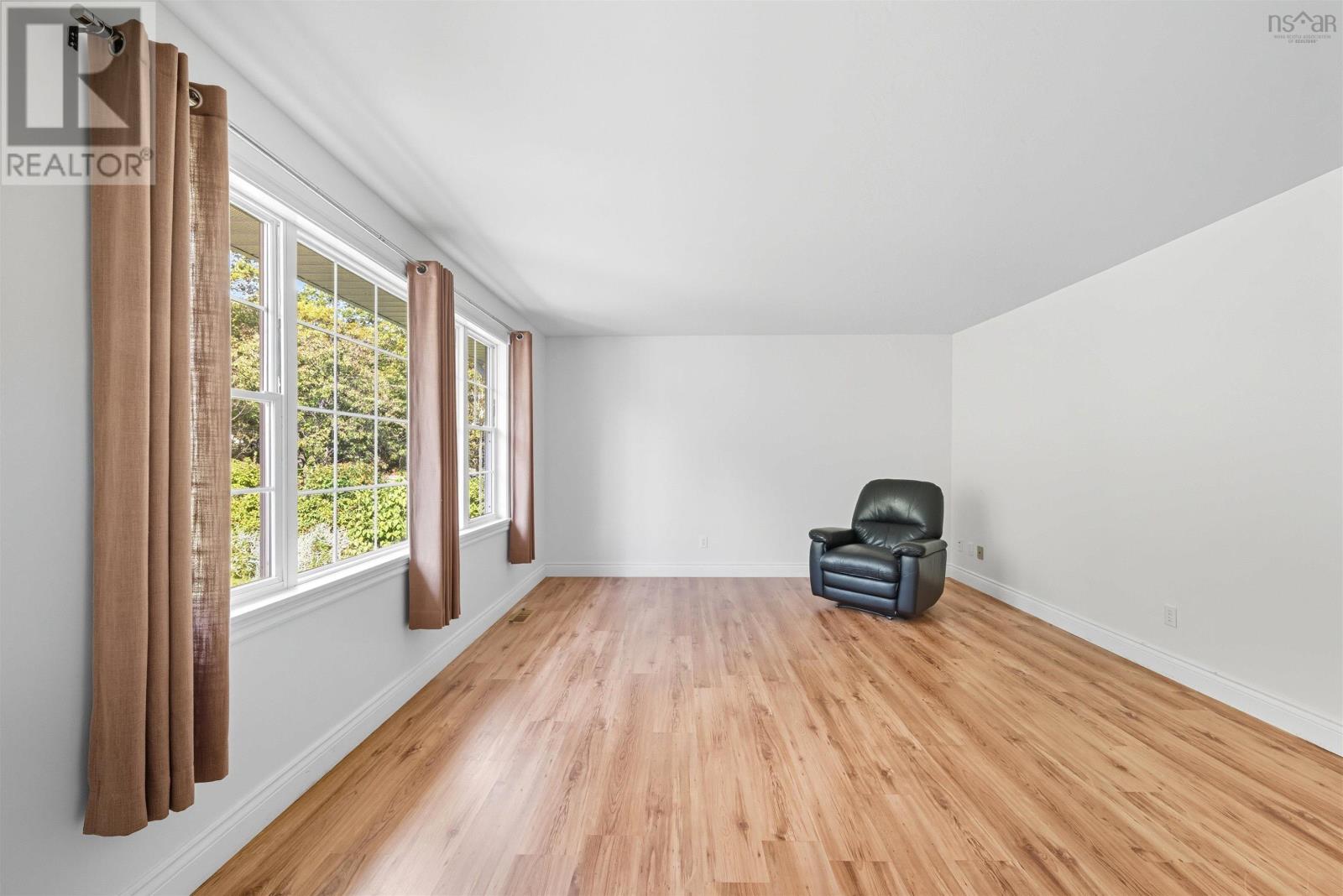 206 Lakeview Road, Lakeview, Nova Scotia  B4C 4C8 - Photo 8 - 202524902