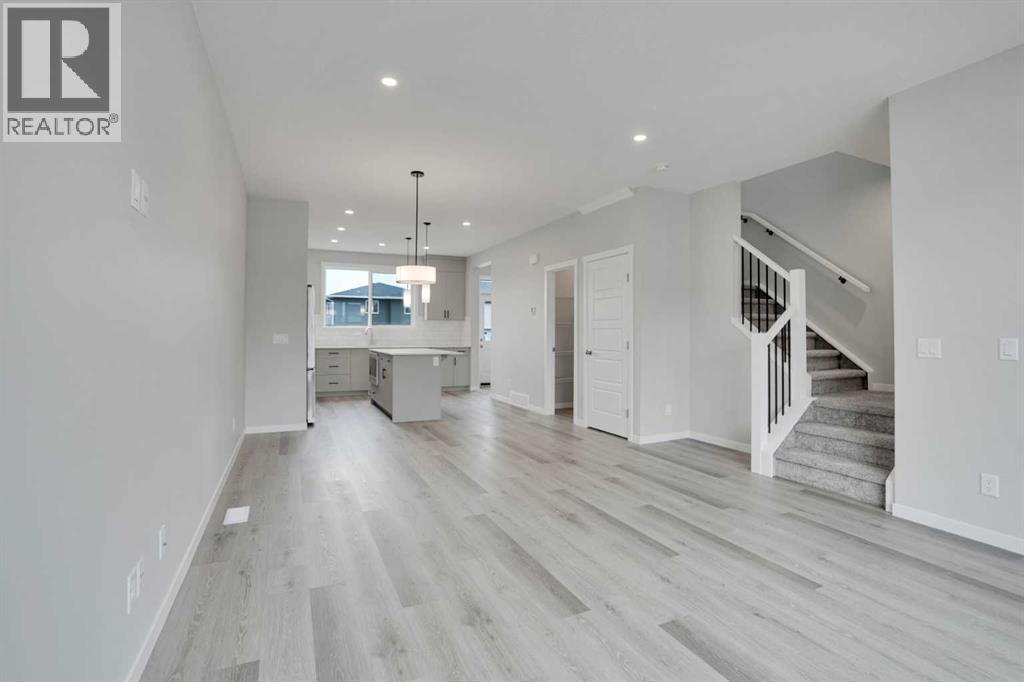 58 Corner Glen Common Ne, Calgary, Alberta  T3N 2L4 - Photo 7 - A2261355