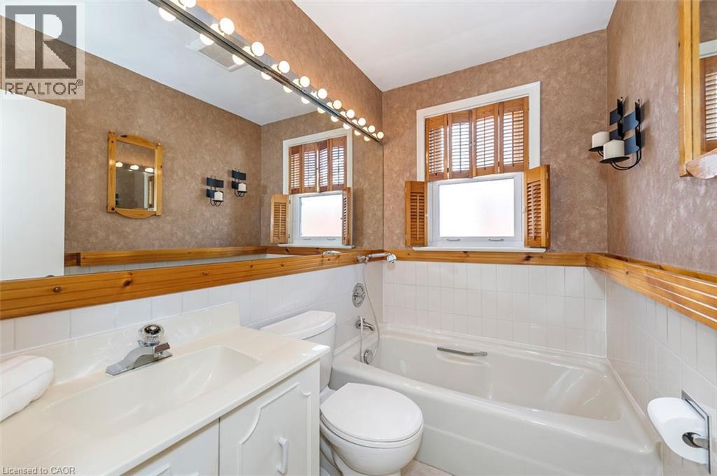 97 Ellis Crescent S, Waterloo, Ontario  N2J 2B9 - Photo 13 - 40775771
