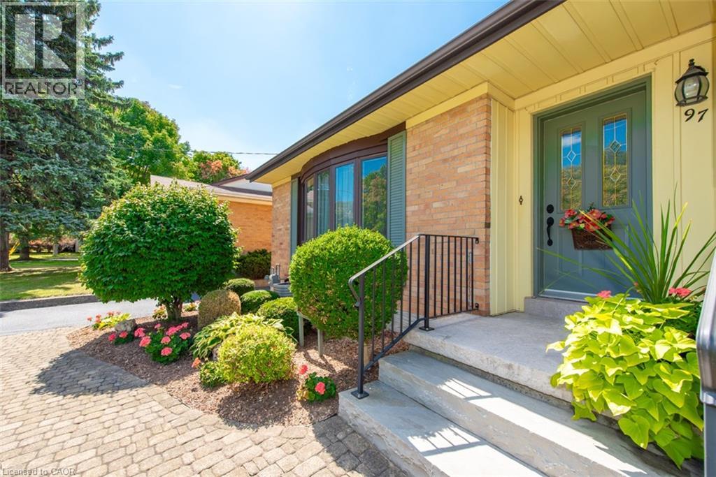 97 Ellis Crescent S, Waterloo, Ontario  N2J 2B9 - Photo 4 - 40775771