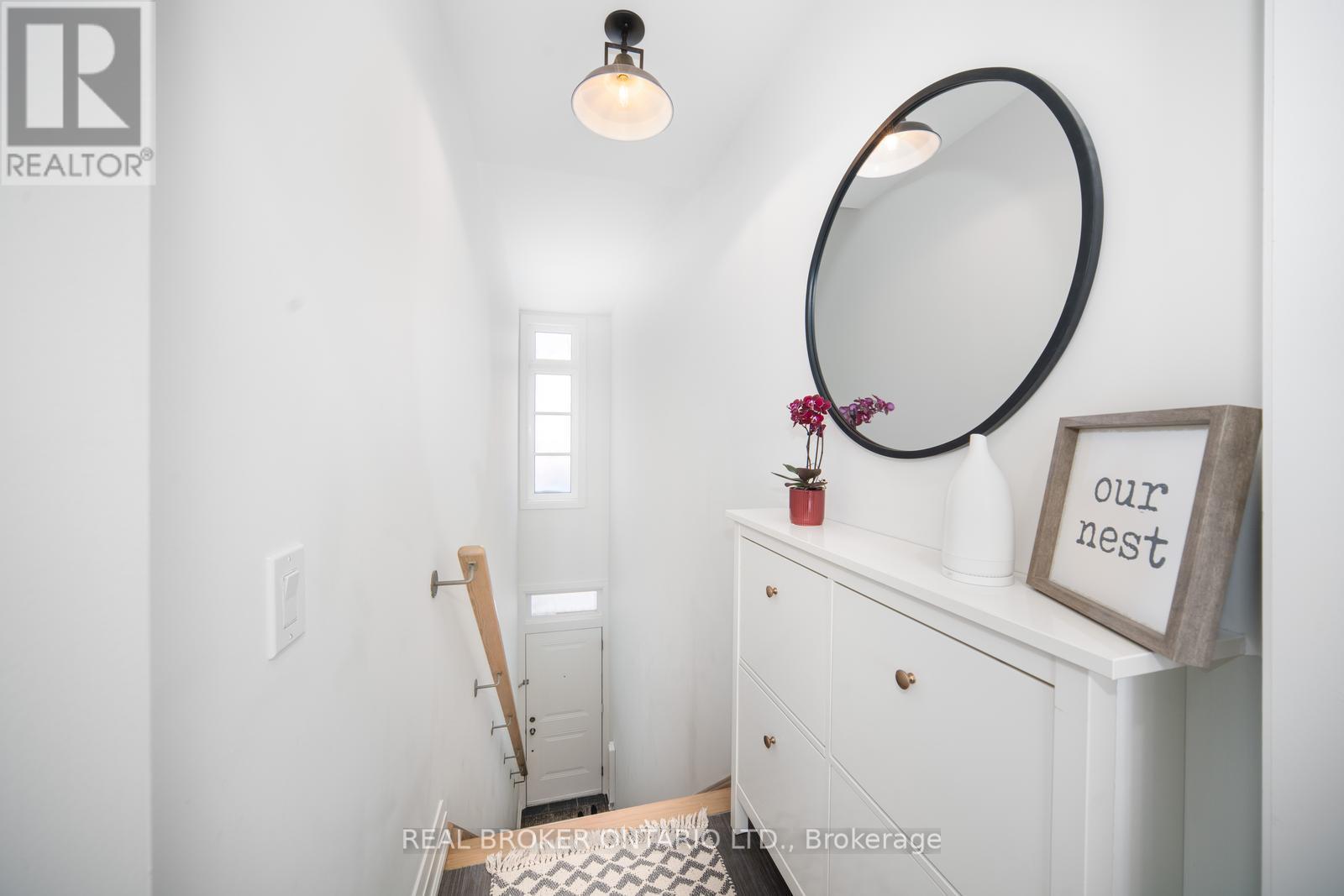 48 - 8167 Kipling Avenue, Vaughan, Ontario  L4L 0G4 - Photo 5 - N12349612