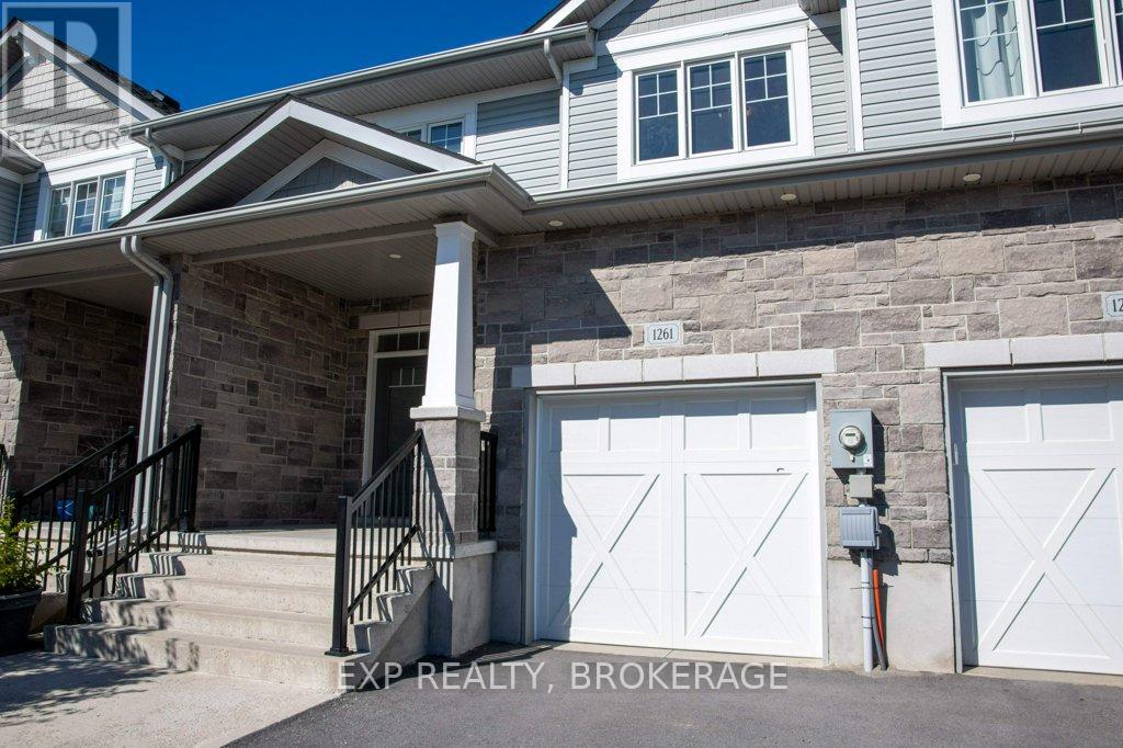 1261 MAX CRESCENT, Kingston, Ontario