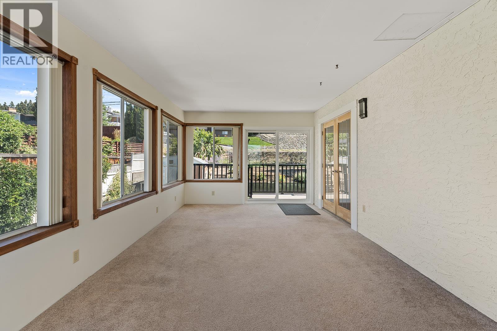 1175 Hillcrest Road, Kelowna, British Columbia  V1P 1B7 - Photo 22 - 10361040