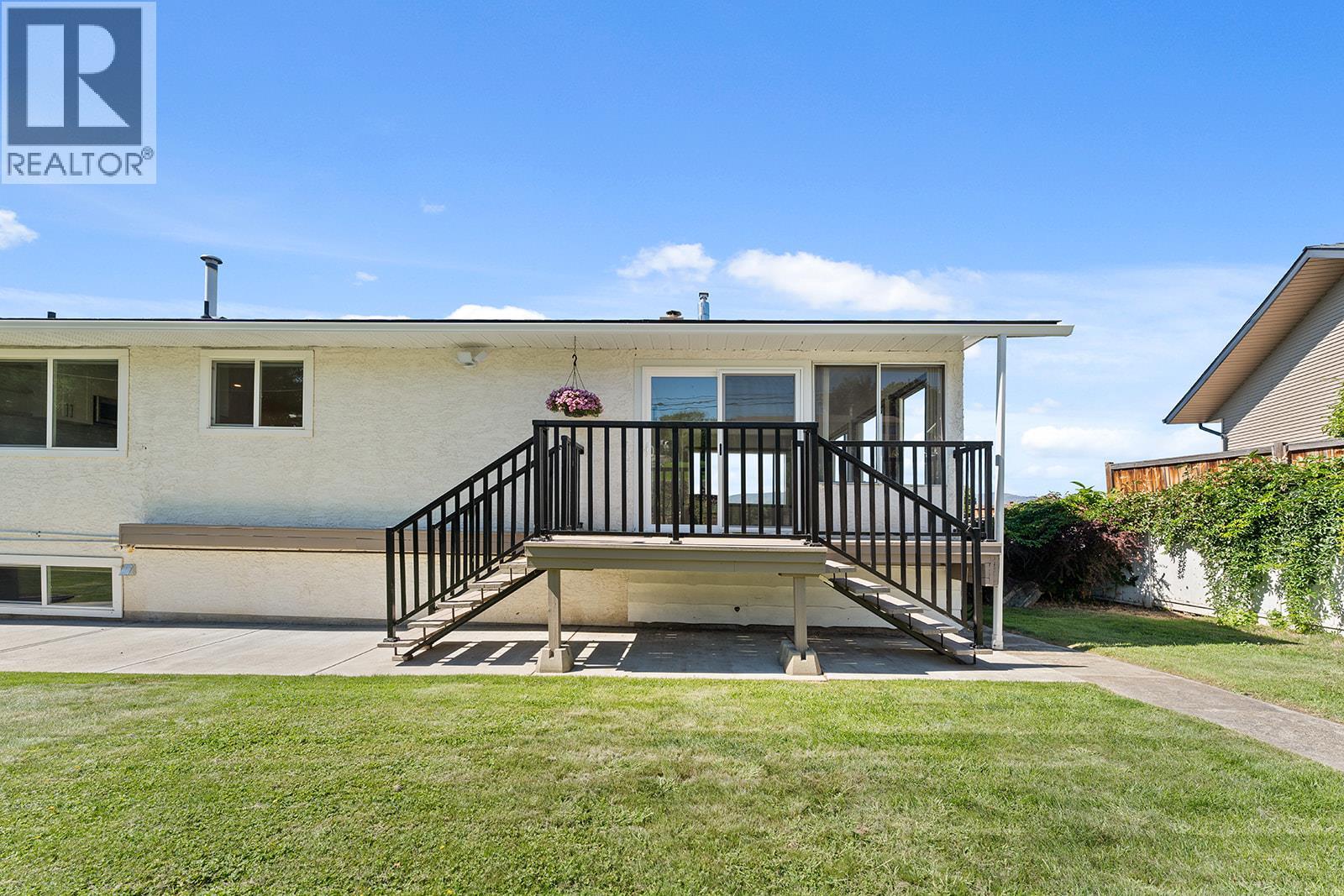 1175 Hillcrest Road, Kelowna, British Columbia  V1P 1B7 - Photo 23 - 10361040
