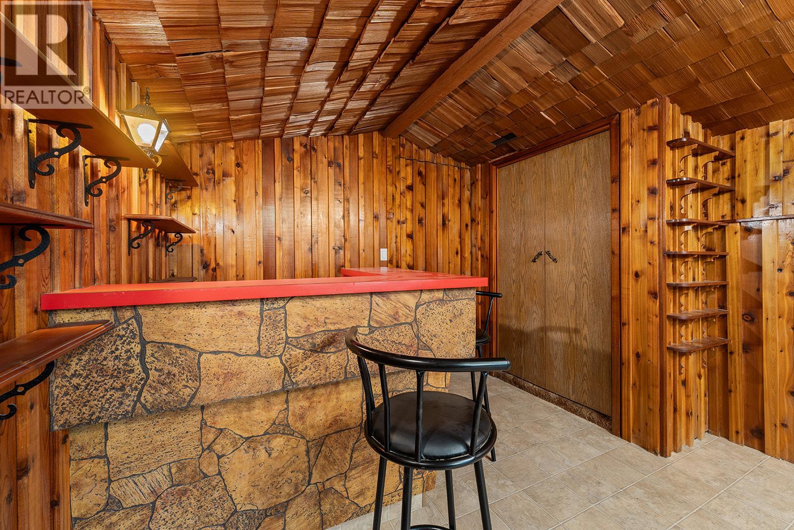 1175 Hillcrest Road, Kelowna, British Columbia  V1P 1B7 - Photo 33 - 10361040