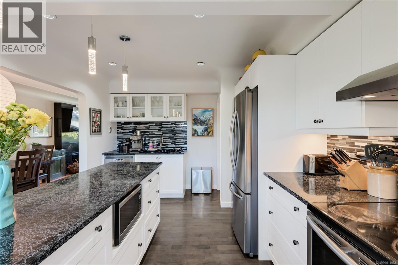 815 Leslie Dr, Saanich, British Columbia  V8X 2Y3 - Photo 15 - 1014064