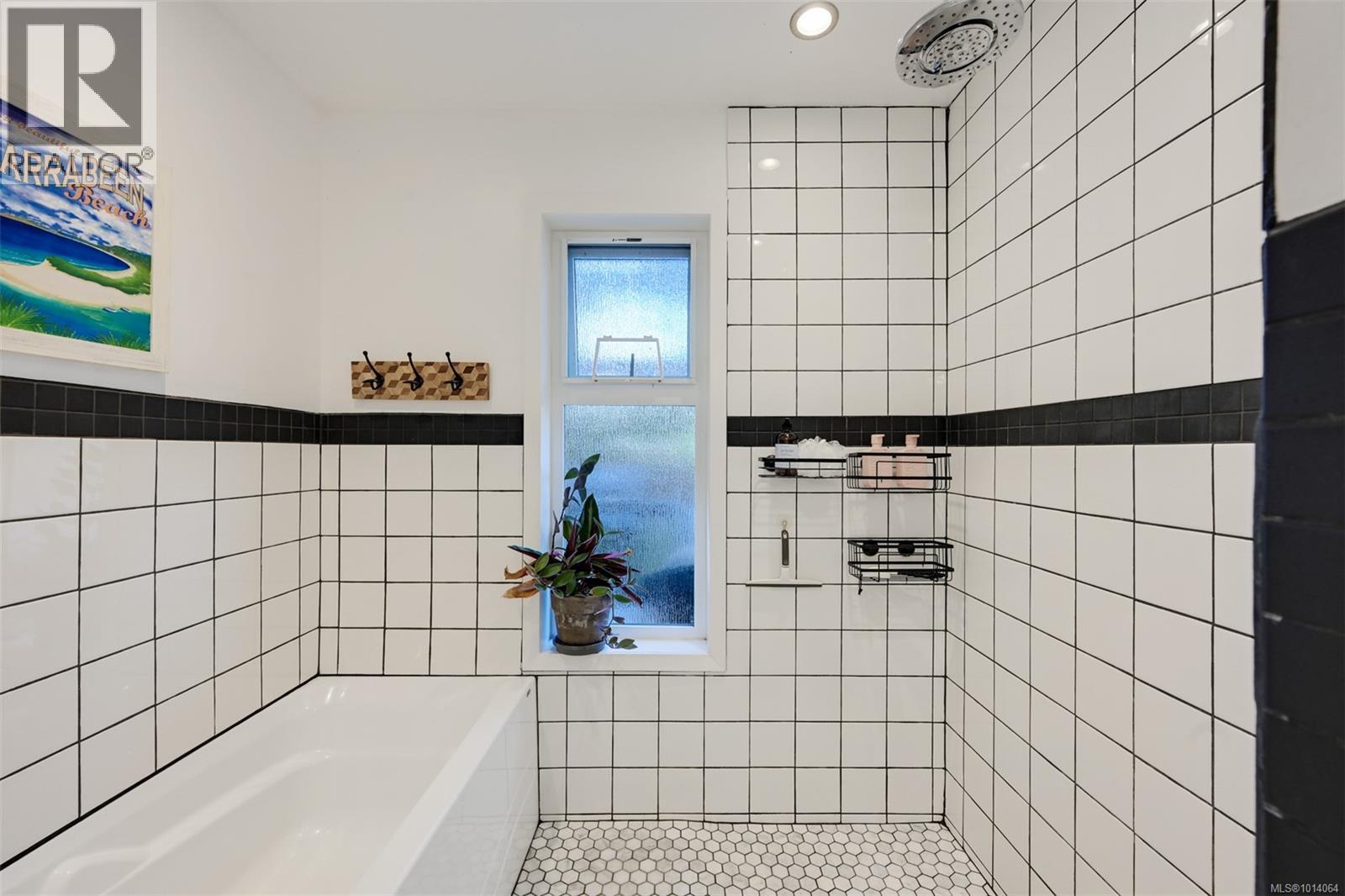 815 Leslie Dr, Saanich, British Columbia  V8X 2Y3 - Photo 34 - 1014064