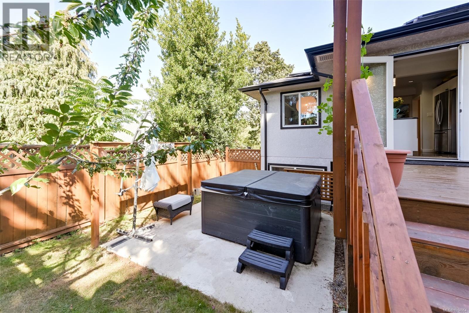 815 Leslie Dr, Saanich, British Columbia  V8X 2Y3 - Photo 46 - 1014064