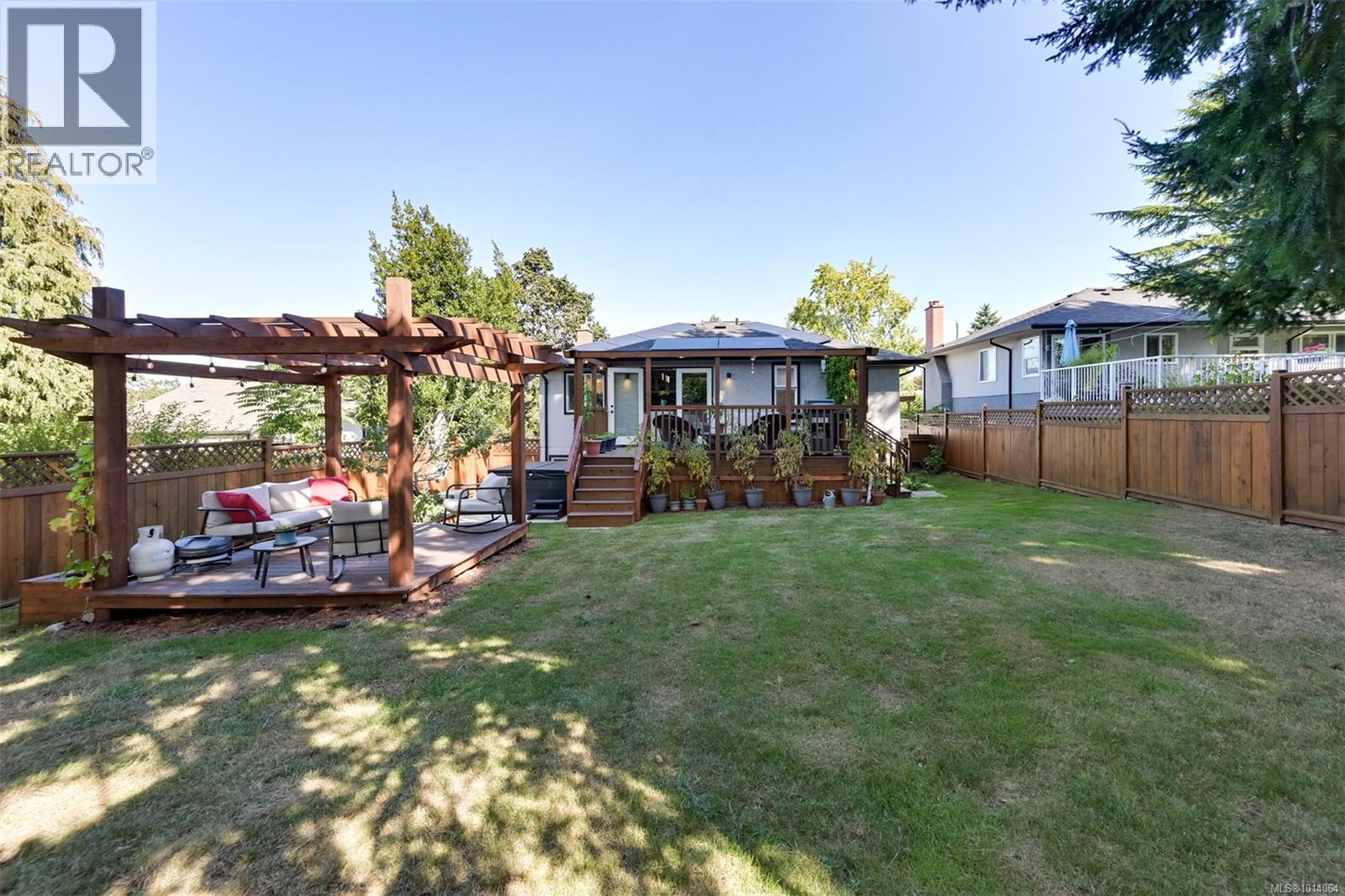 815 Leslie Dr, Saanich, British Columbia  V8X 2Y3 - Photo 56 - 1014064